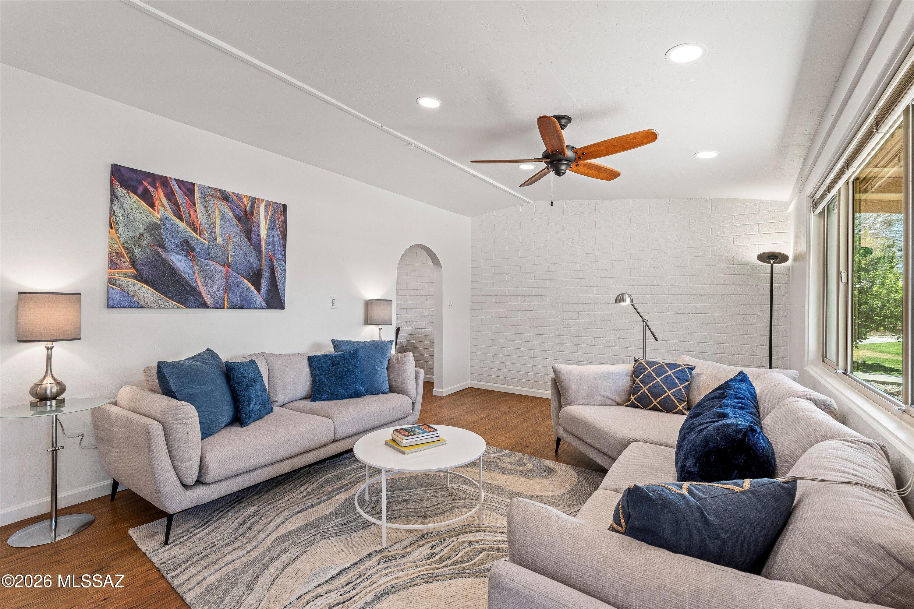 Oracle North Condominiums - Residential