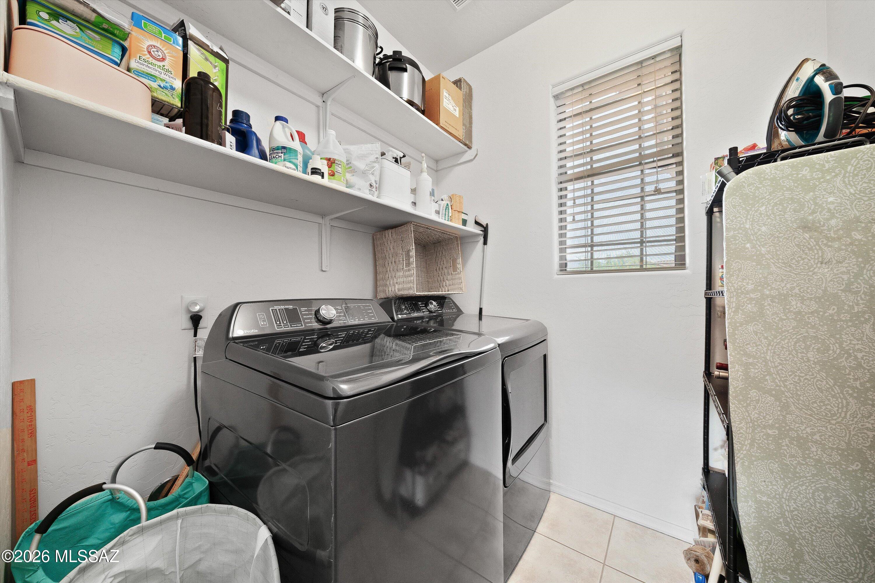 Vistoso Golf Casitas II, A Condominium (101-116, 201-216) - Residential