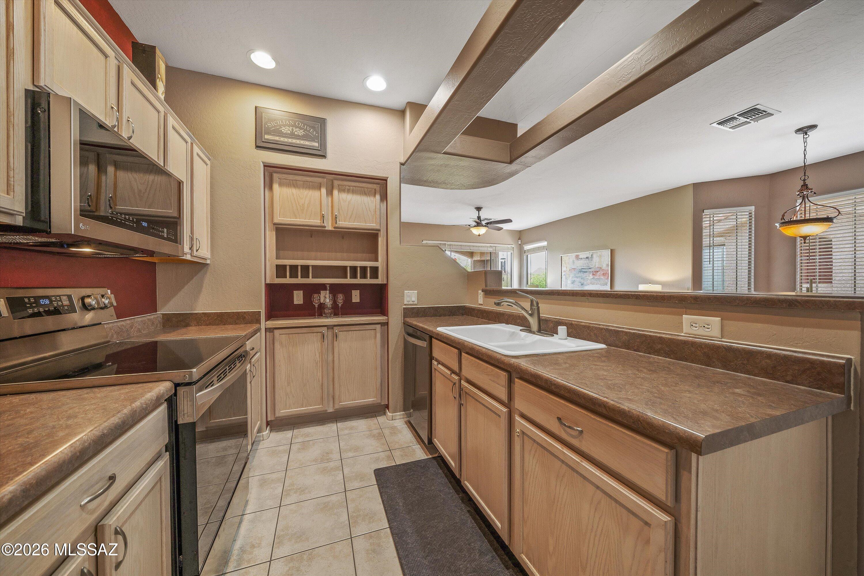 Vistoso Golf Casitas II, A Condominium (101-116, 201-216) - Residential