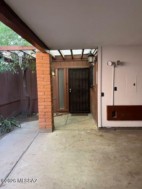 Central 2 Bedroom/ 2 bathroom single story townhome- Features include: Fenced in front courtyard, one bathroom with tub/ shower and one bathroom with walk in shower, TONS of storage, tile floors with carpet only in bedrooms, A/C, fireplace, refrigerator/ electric range/ dishwasher/ washer dryer, fenced yard

Community features include: Unit is across the street from the sparkling community pool AND a block away from Limberlost Park!

Minimum 1 Year Lease
Tenant pays electric
No Smoking inside unit
2 car garage
No pets