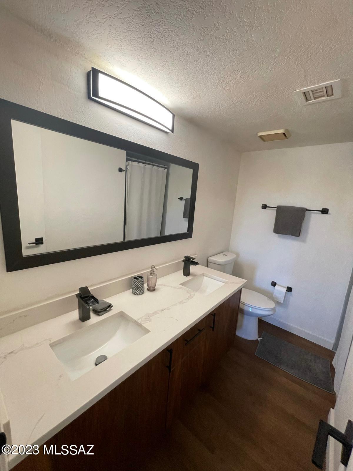 Mescal Place Townhouses (1-13) - Residential Lease