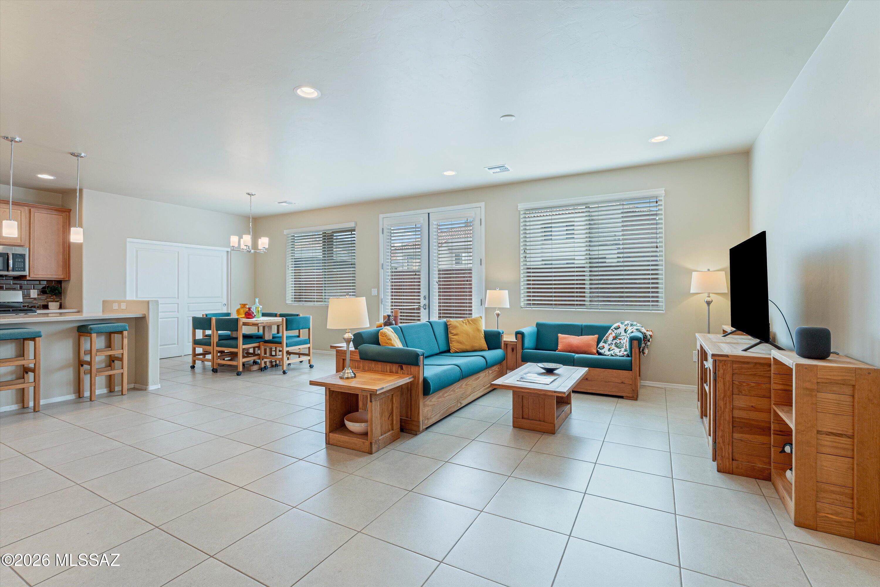 Alamo Crossing - Residential