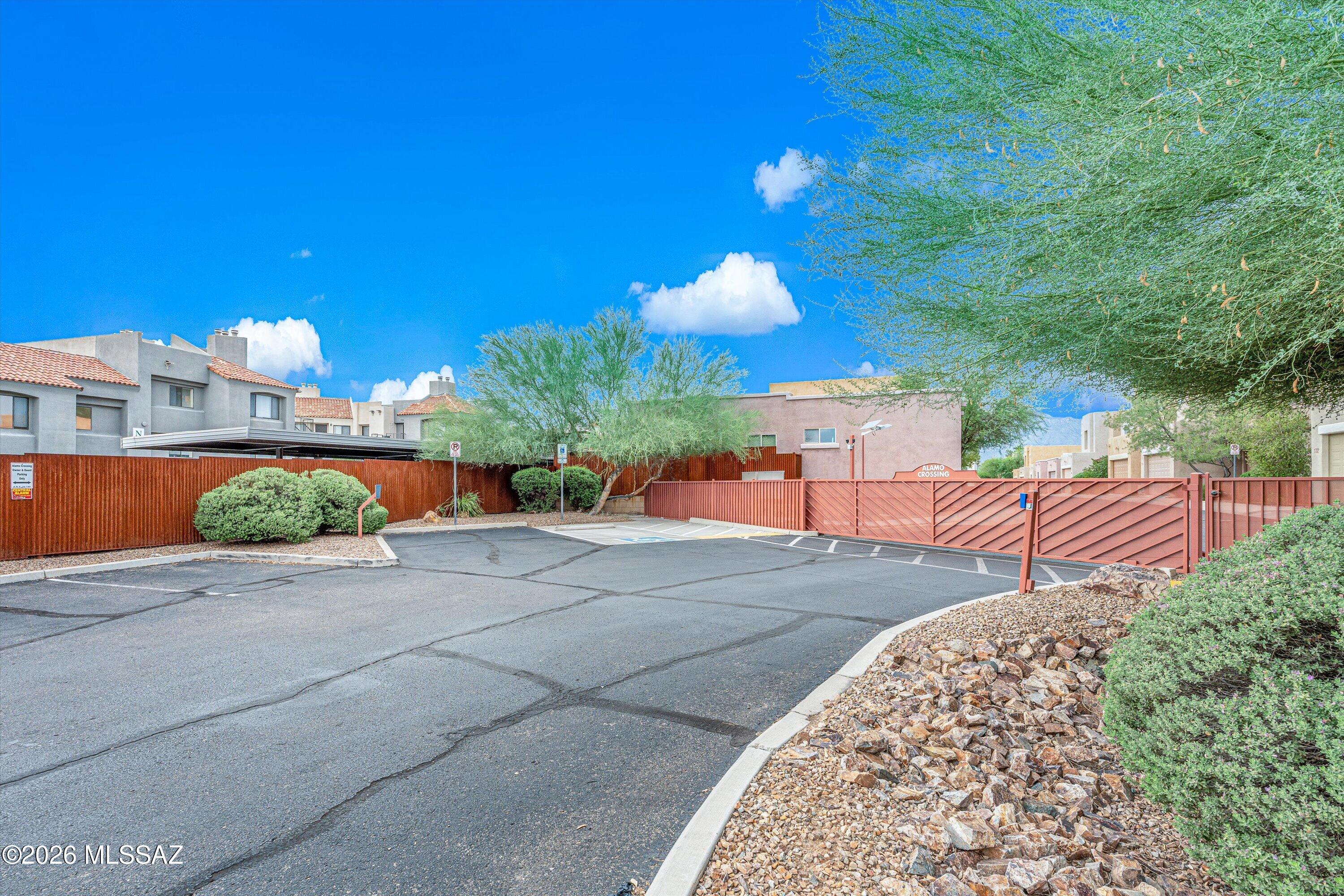 Alamo Crossing - Residential