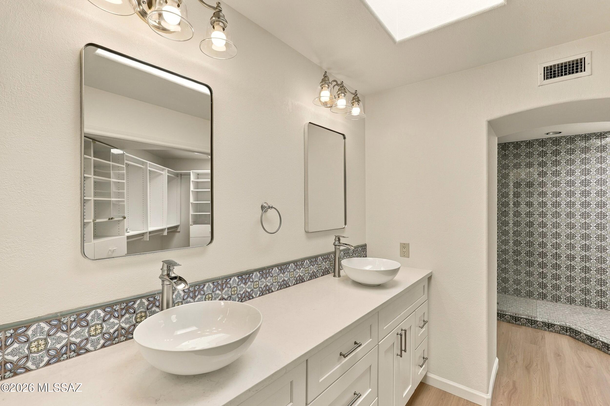 Riverbend Sabino Canyon Rd Amd - Residential