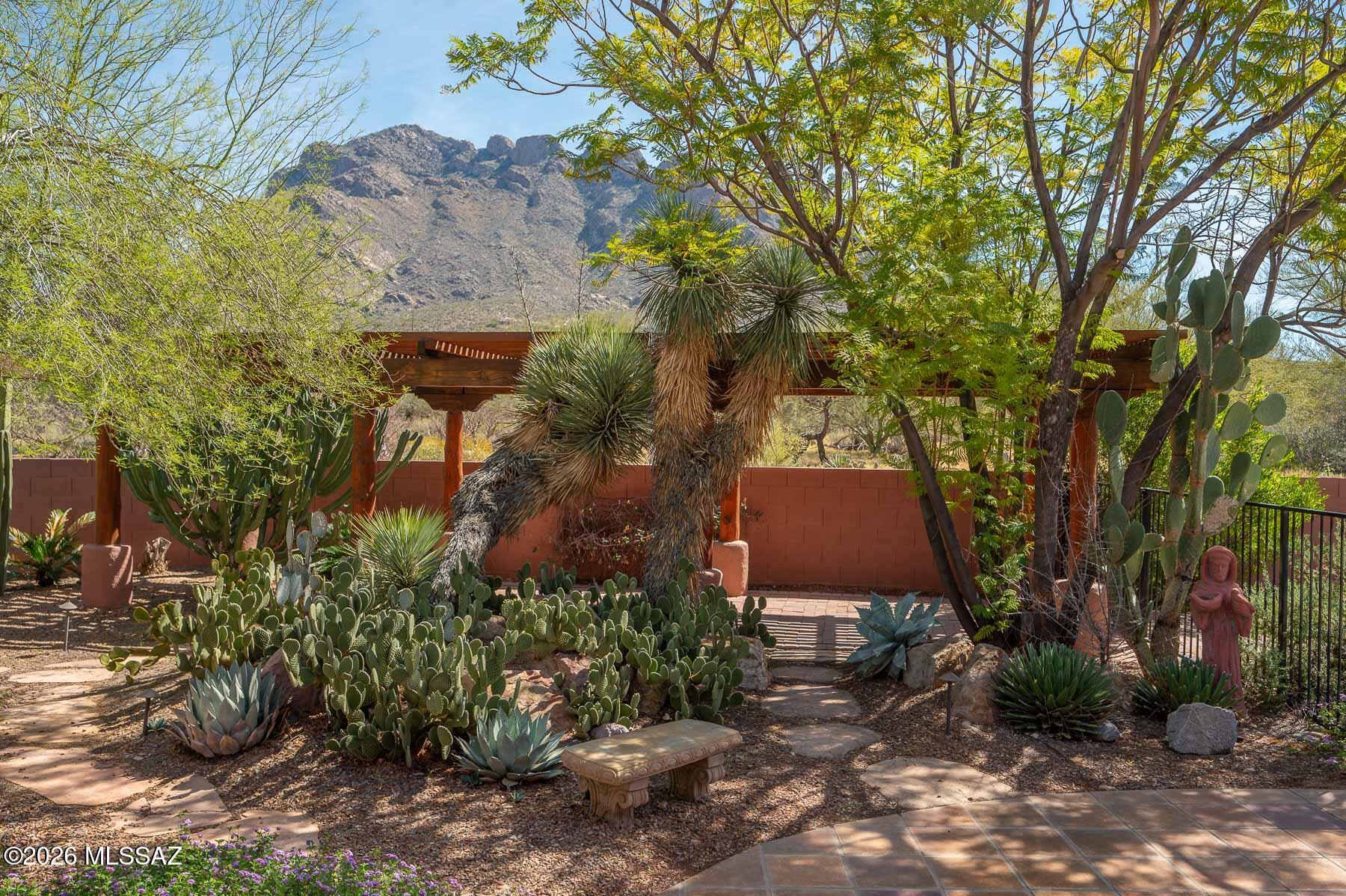 Rancho Feliz (353-389) - Residential