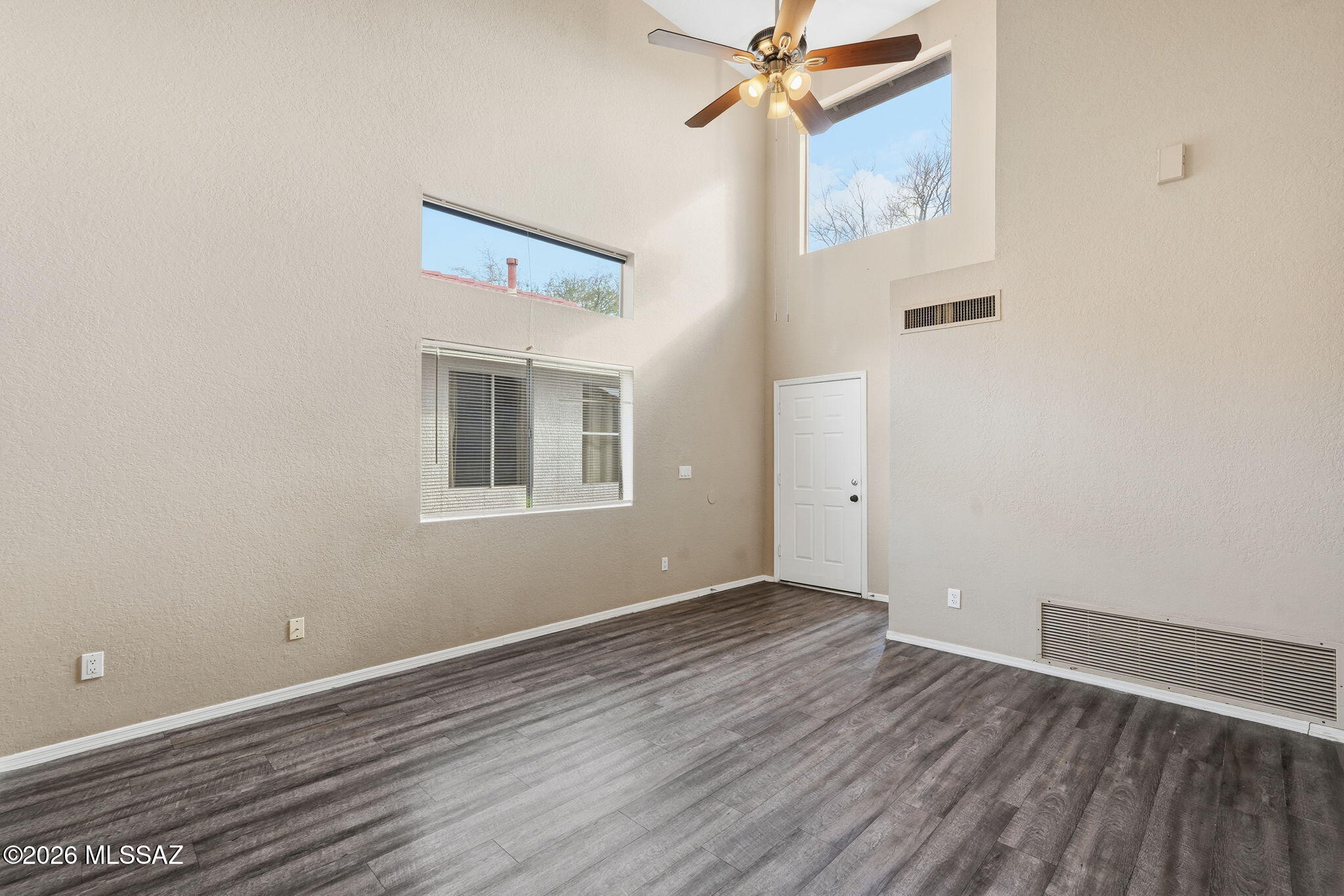 Country Highlands (1-180) - Residential