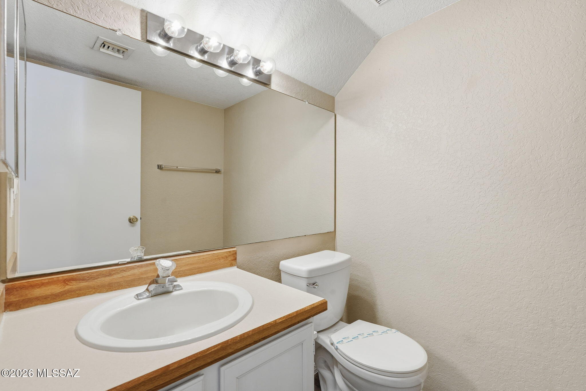 Country Highlands (1-180) - Residential