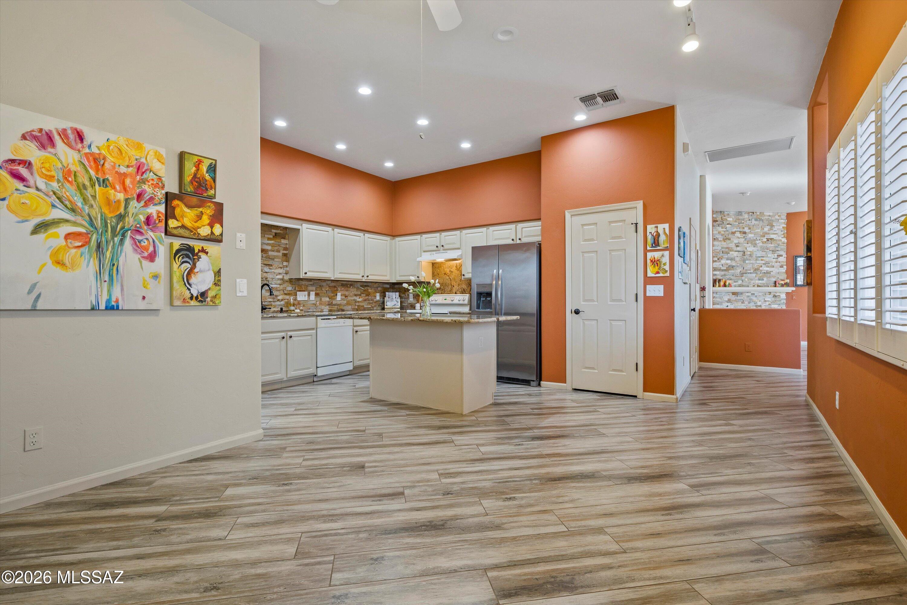Carmel Pointe (1-104) - Residential