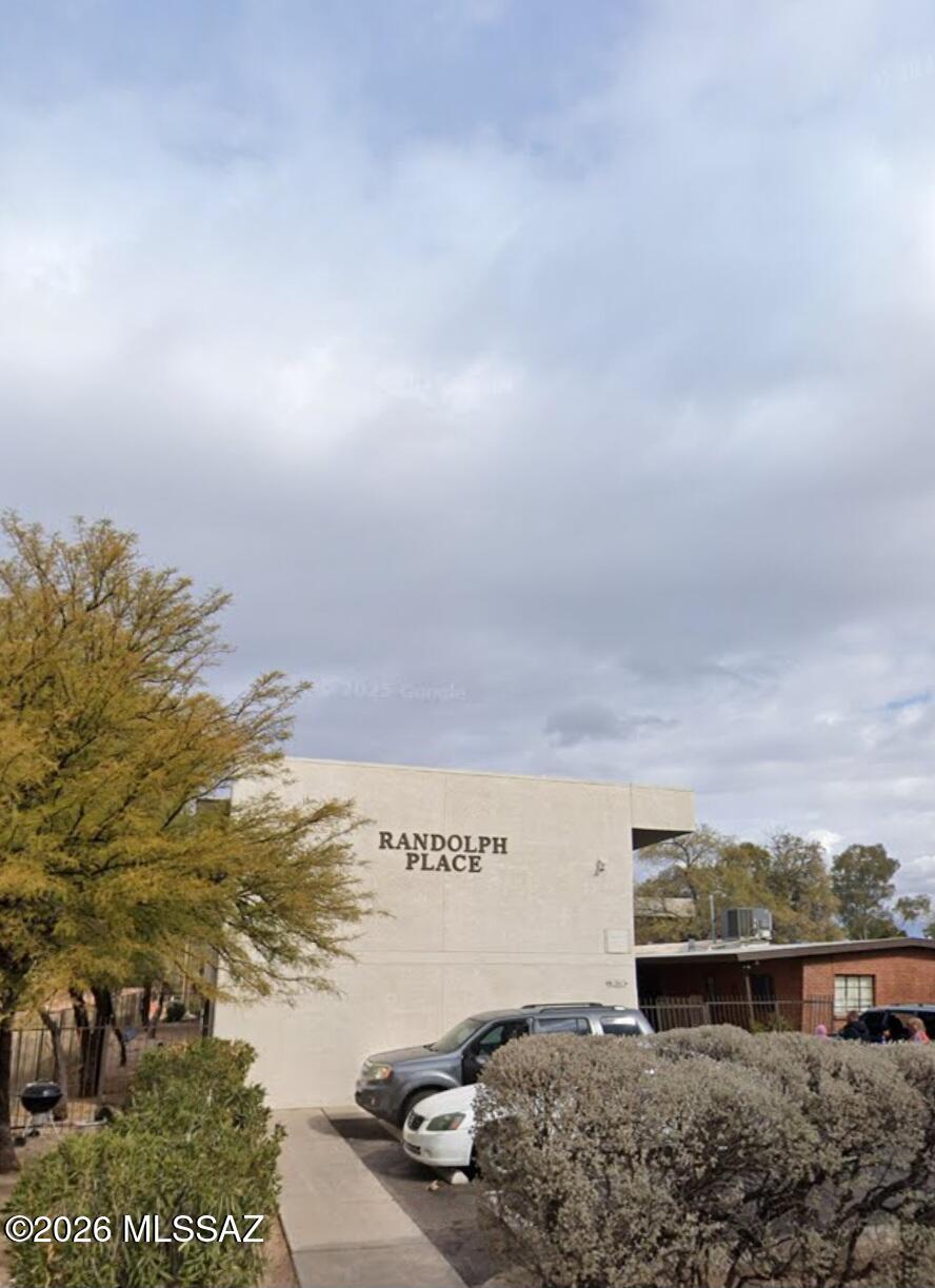 Country Club Park Annex - Residential Lease