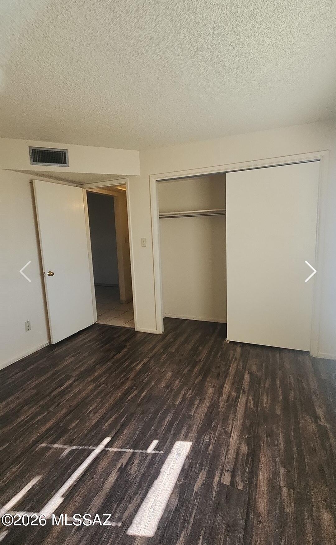 Country Club Park Annex - Residential Lease