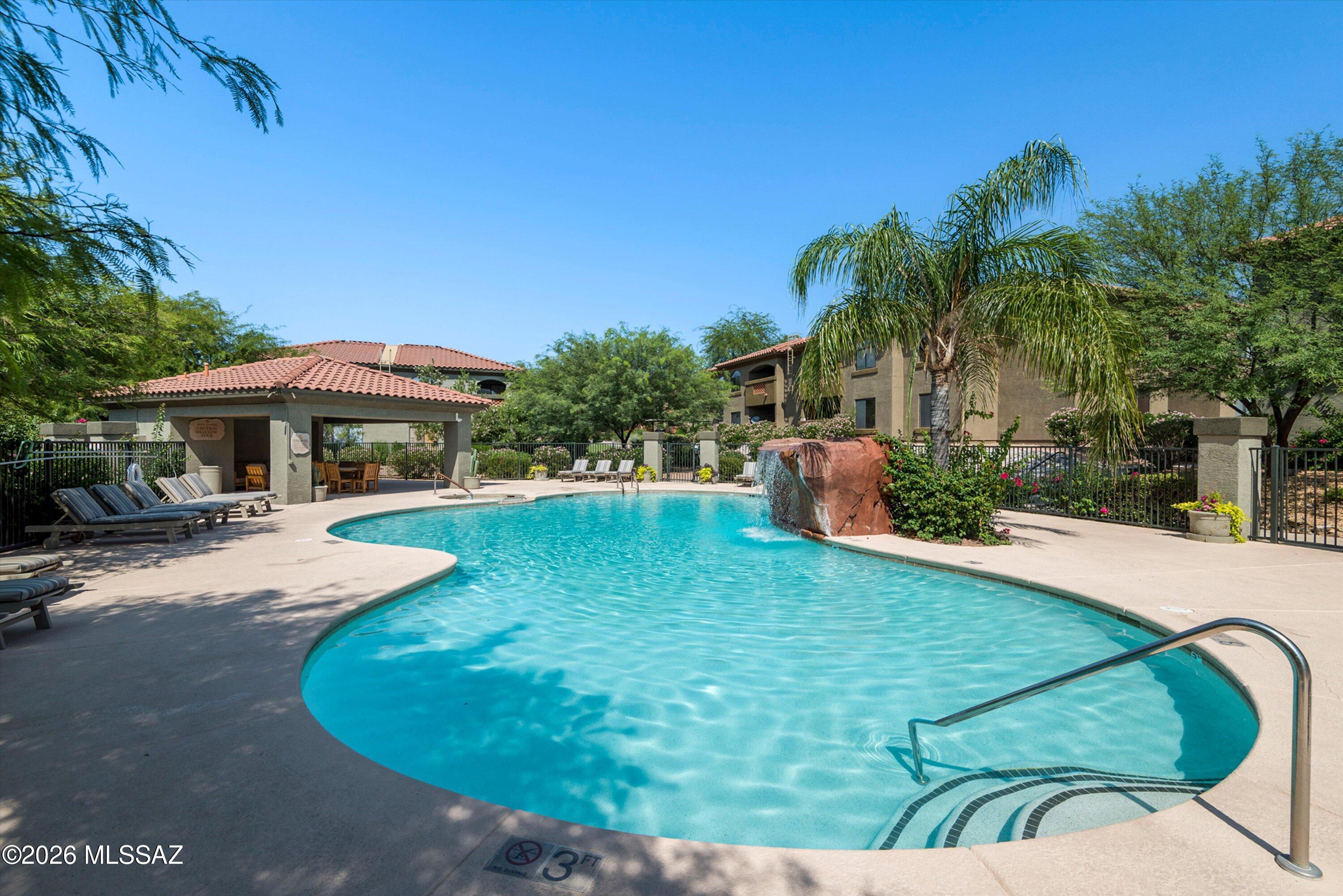 Veranda at Ventana Condominiums - Residential