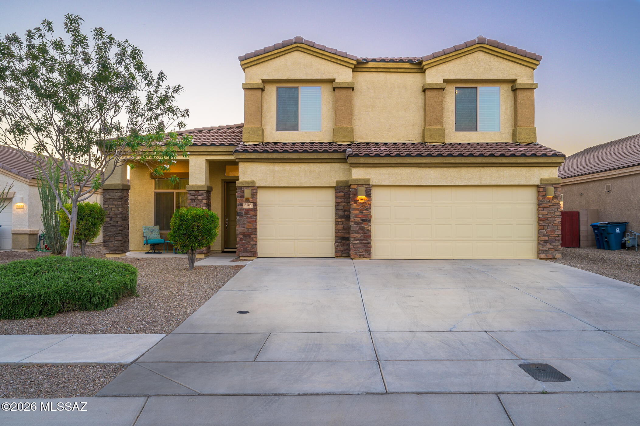 Better than new and priced to move! This 5BR/3BA, 3,185 sq ft home in Corona De Tucson offers the upgrades buyers want without the wait or added cost. Enjoy owned solar, EV charging port (50 amp), a sparkling PebbleTec pool with water feature, Hot Tub, and covered ramada-your private backyard retreat is already done. Inside features a fully upgraded kitchen with gas cooktop, double ovens, large island, and modern finishes. 3-car garage, spacious layout, and move-in ready conditions. Why pay more for new construction and add upgrades later. Exceptional value-schedule your showing today before it's gone!