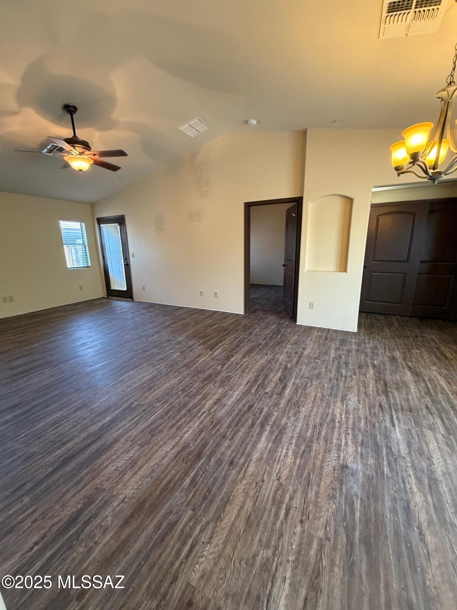 Glyn Circle (1-5) - Residential Lease