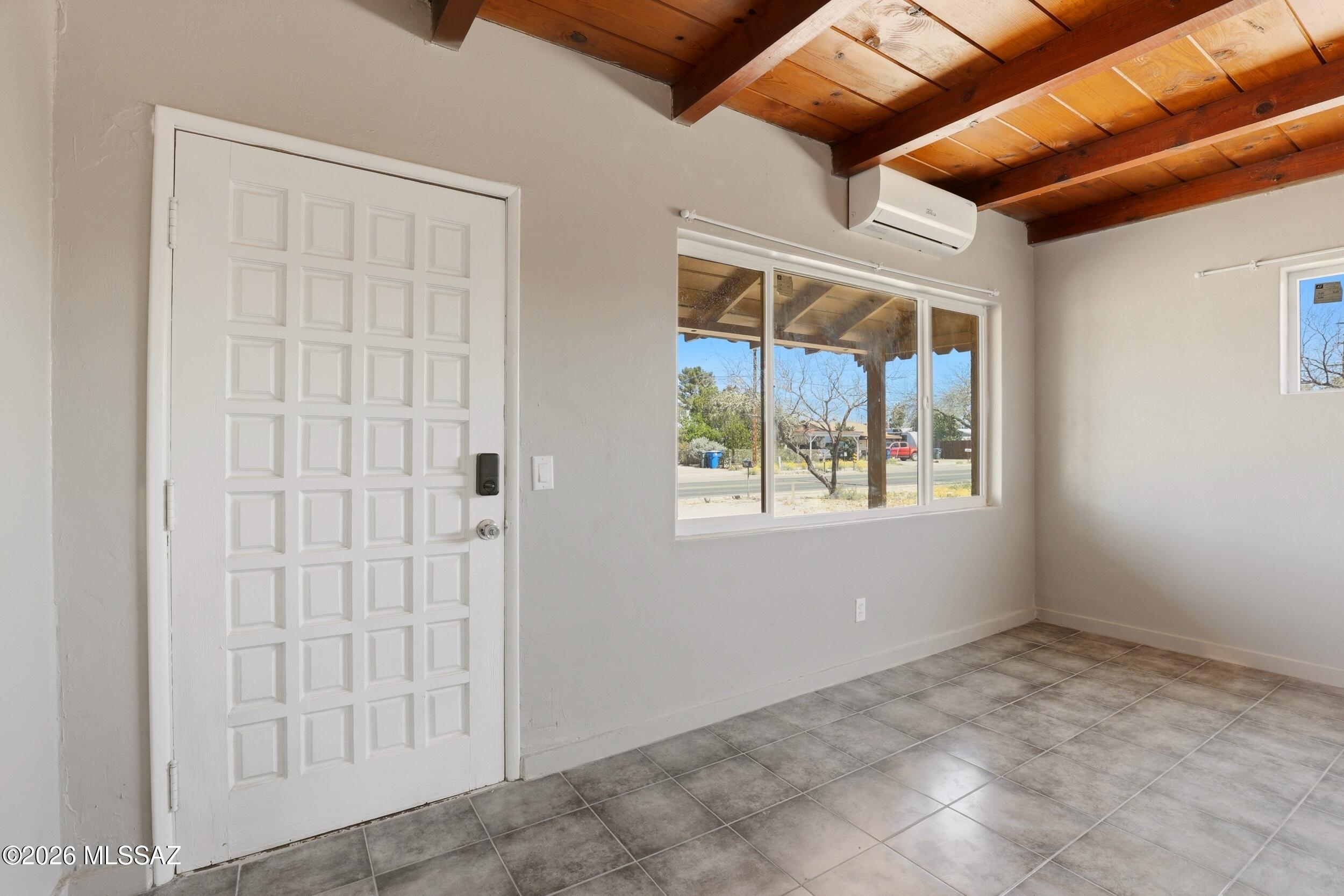 Los Nidos - Residential Income