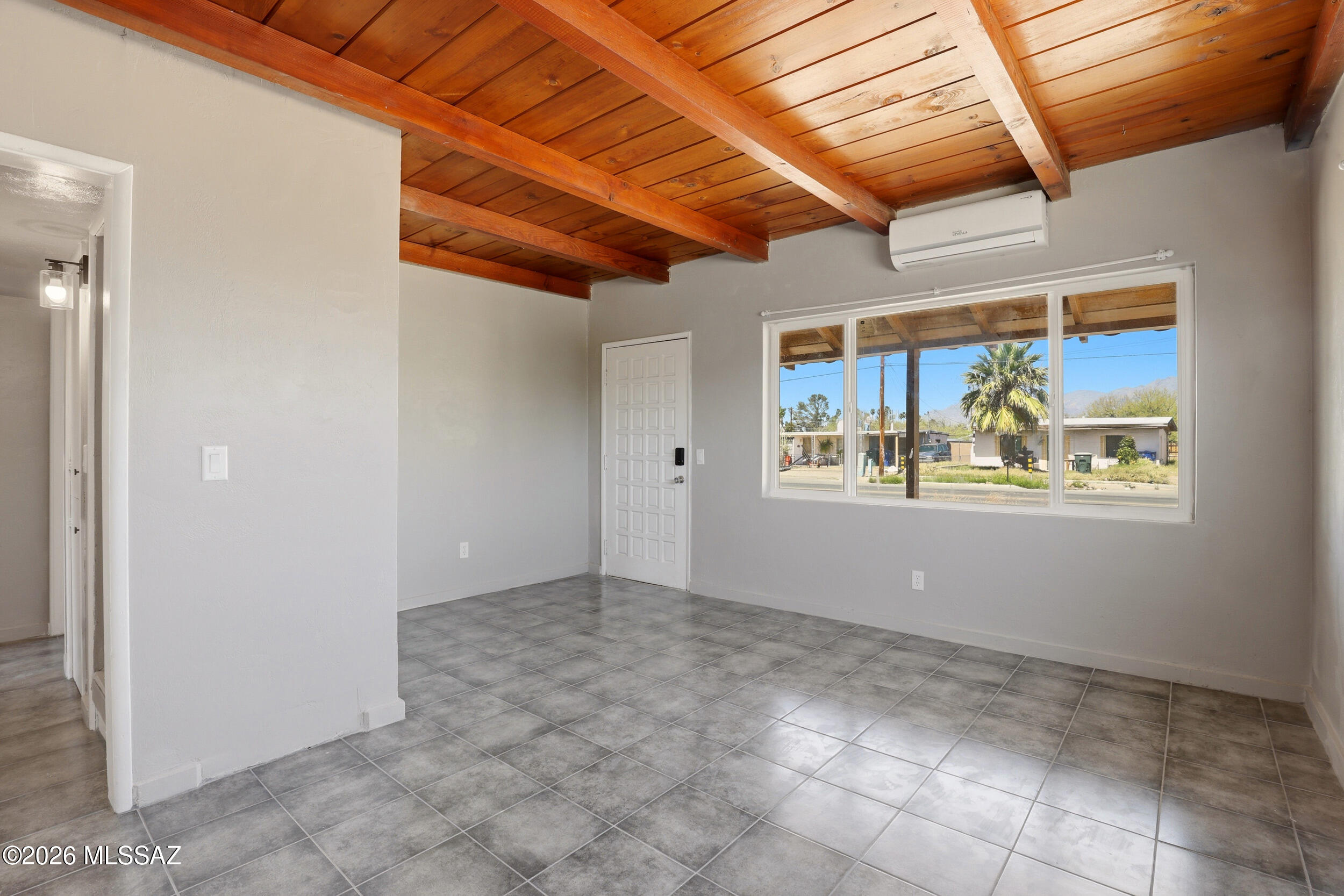 Los Nidos - Residential Income