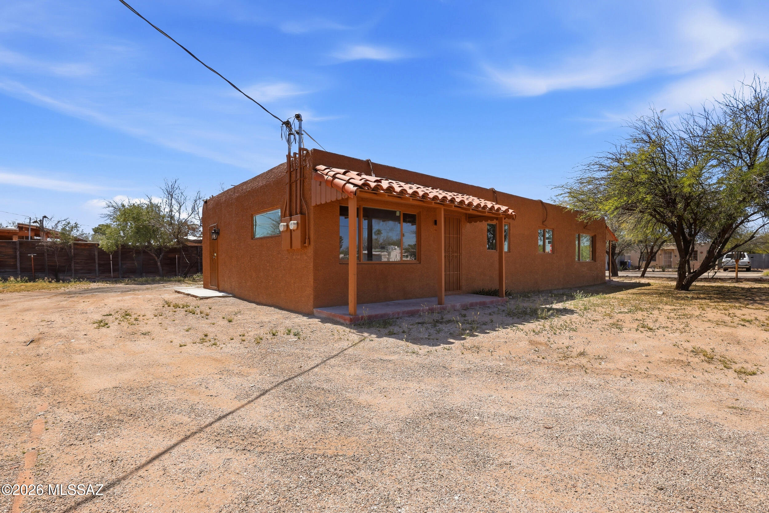 Los Nidos - Residential Income