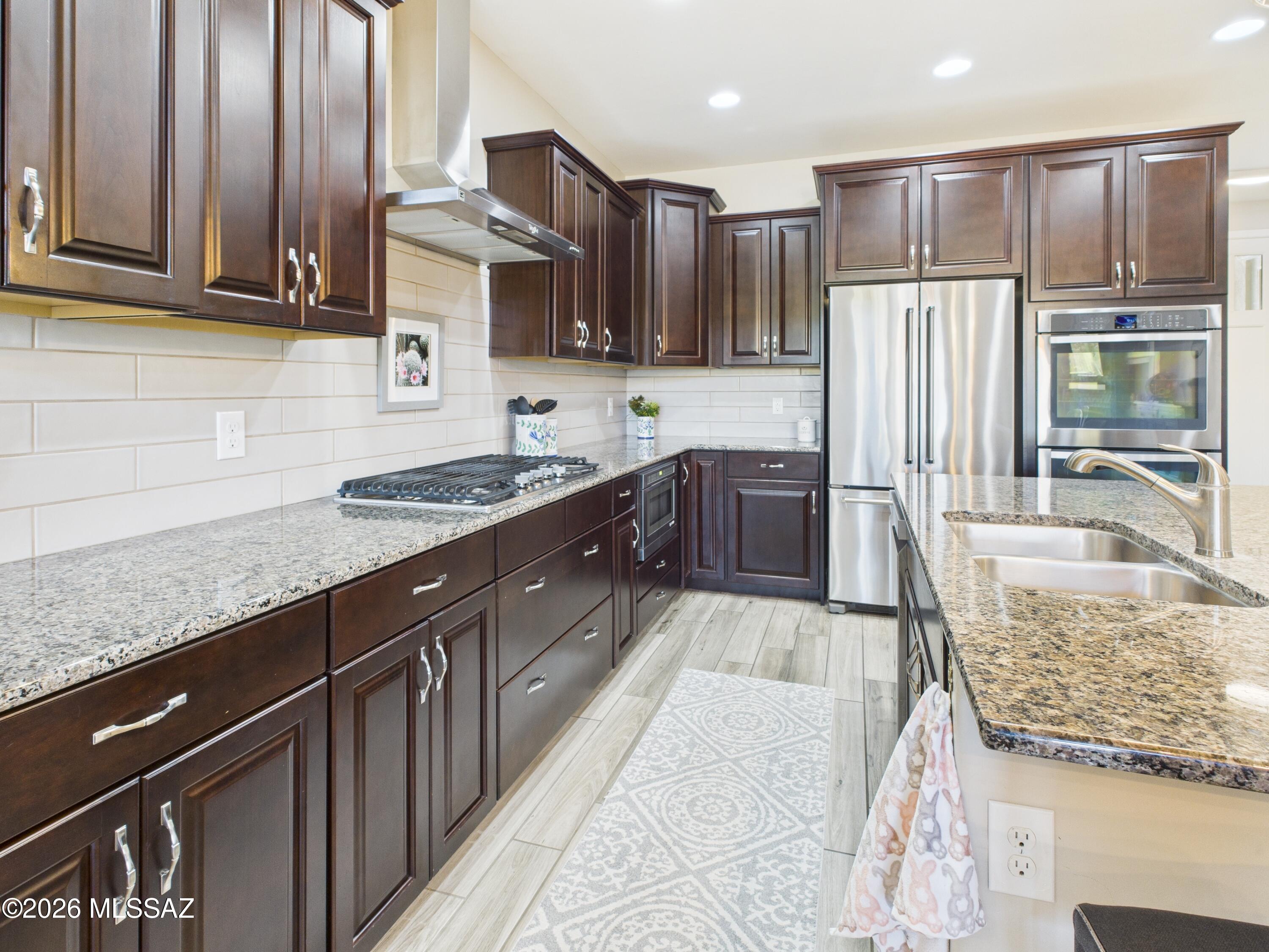 Golden Barrel Place At Dove Mountain SQ20141710079 - Residential
