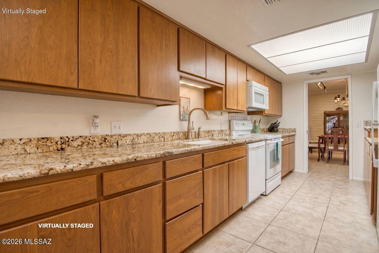 Oro Valley Townhouses (47-52, 58-91) - Residential