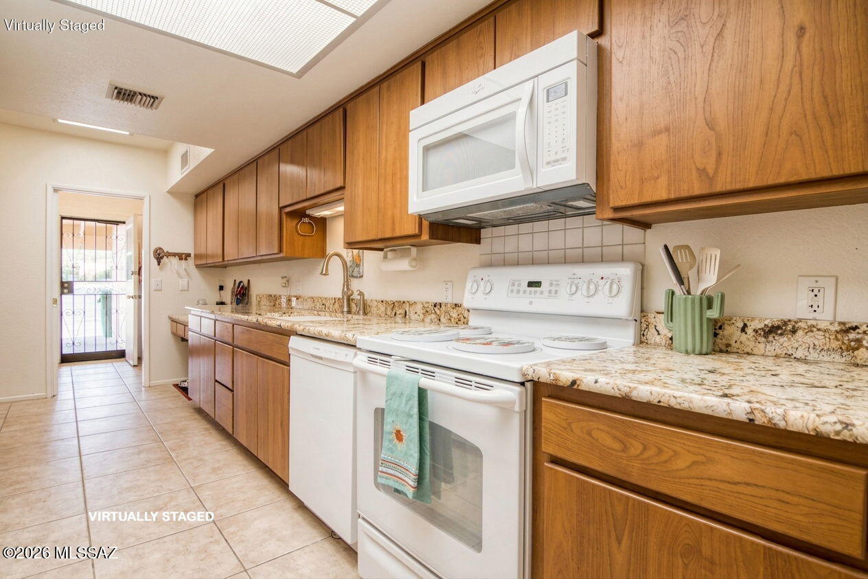 Oro Valley Townhouses (47-52, 58-91) - Residential