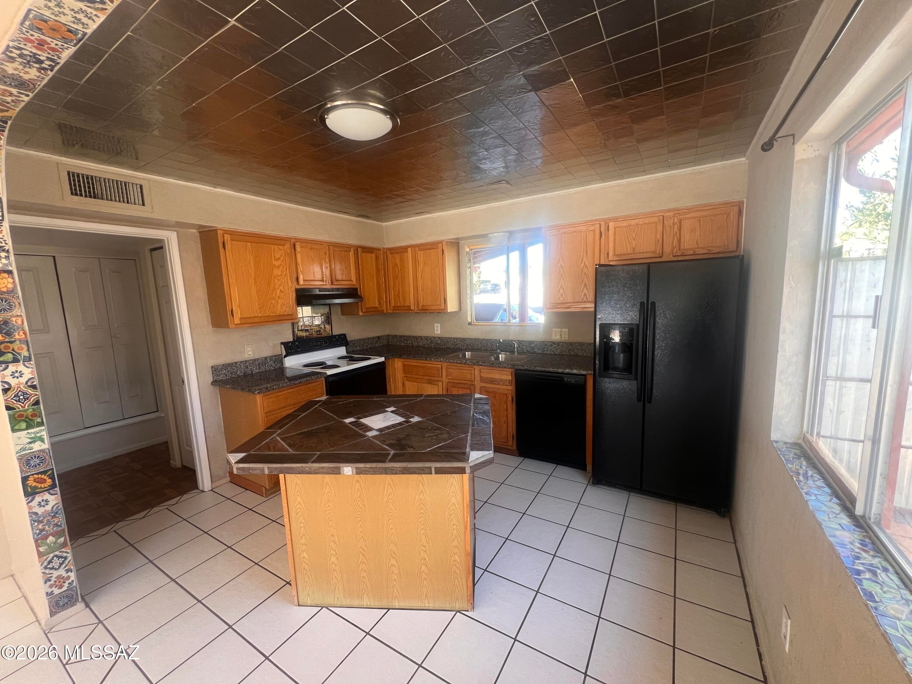 Tucson Park West NO. 2 (1-84) - Residential Lease