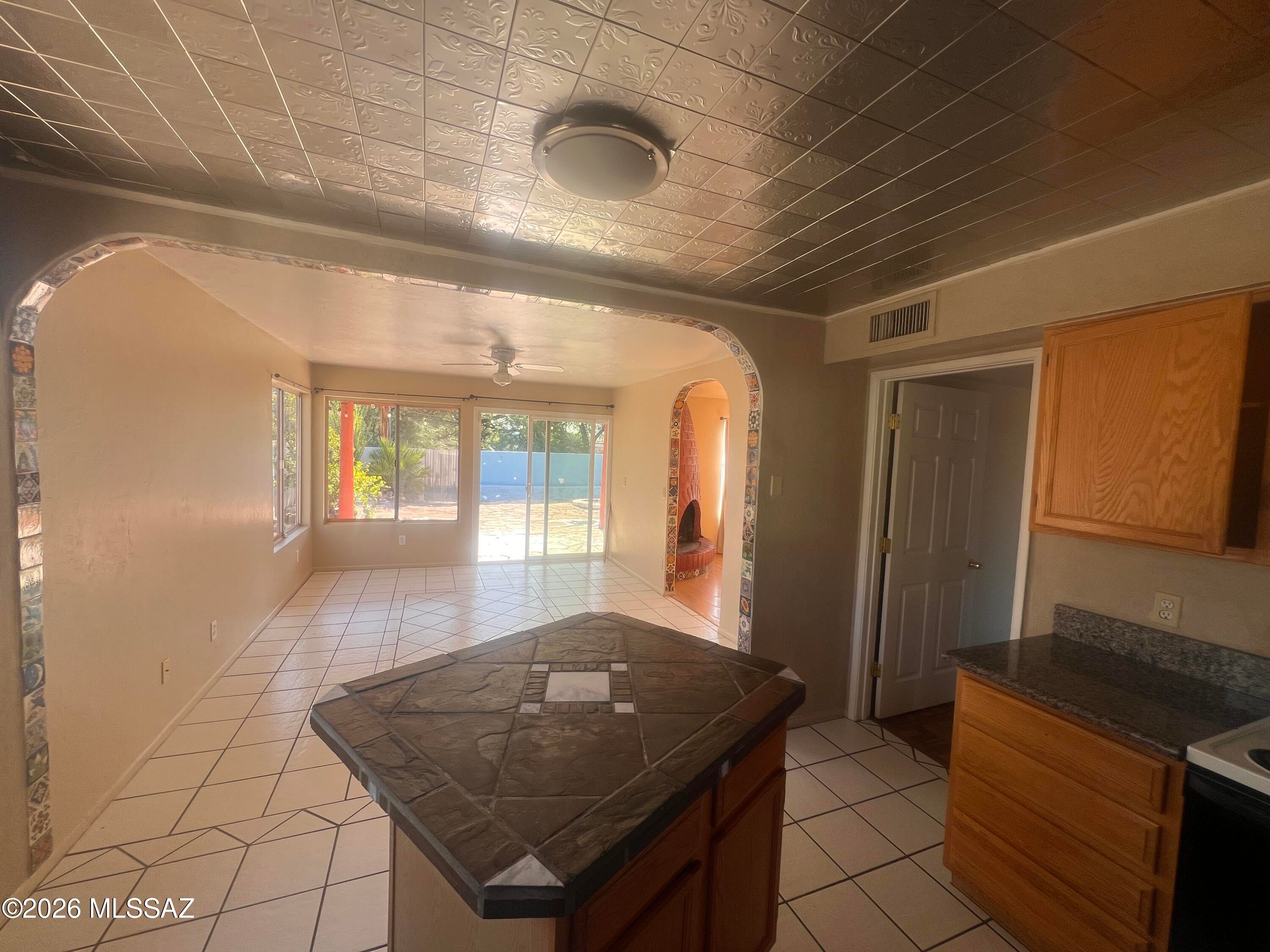 Tucson Park West NO. 2 (1-84) - Residential Lease