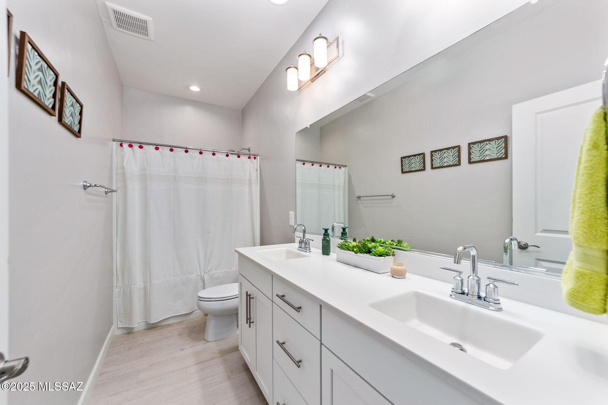 Twin Peaks and Lambert Lane - Residential