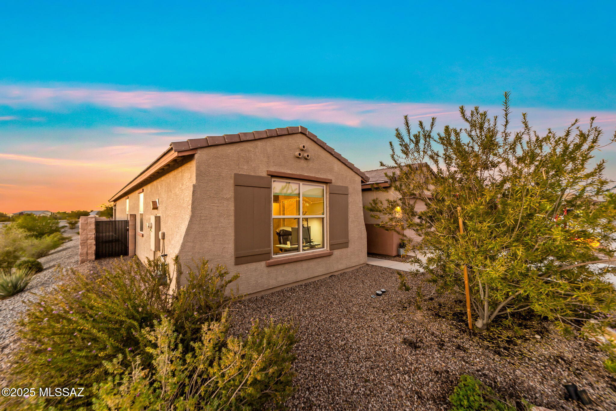 Twin Peaks and Lambert Lane - Residential