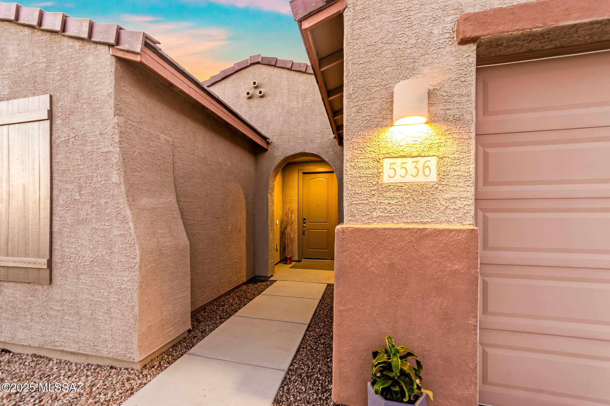 Twin Peaks and Lambert Lane - Residential