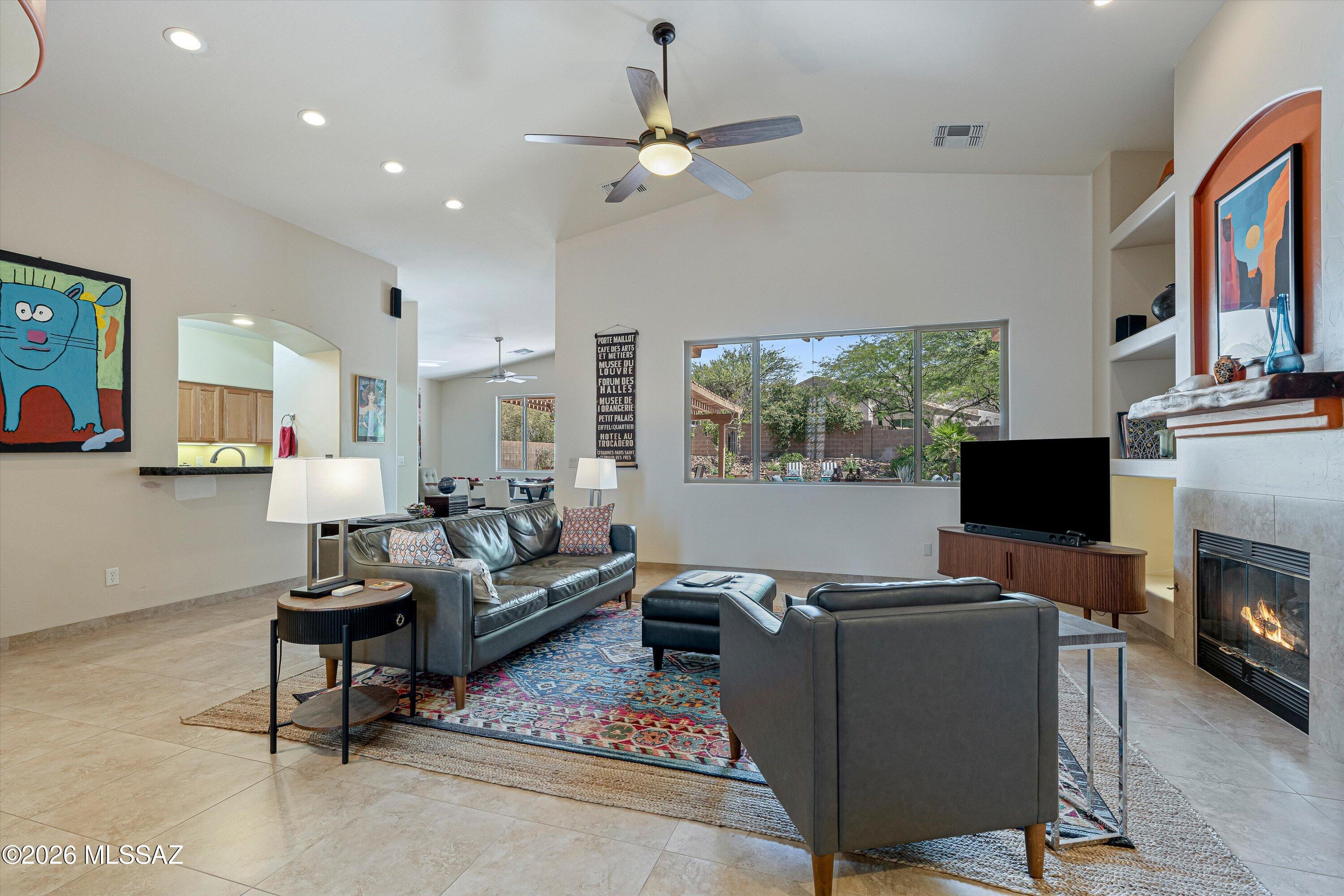 Bluffs At Dove Mountain (1-122) - Residential