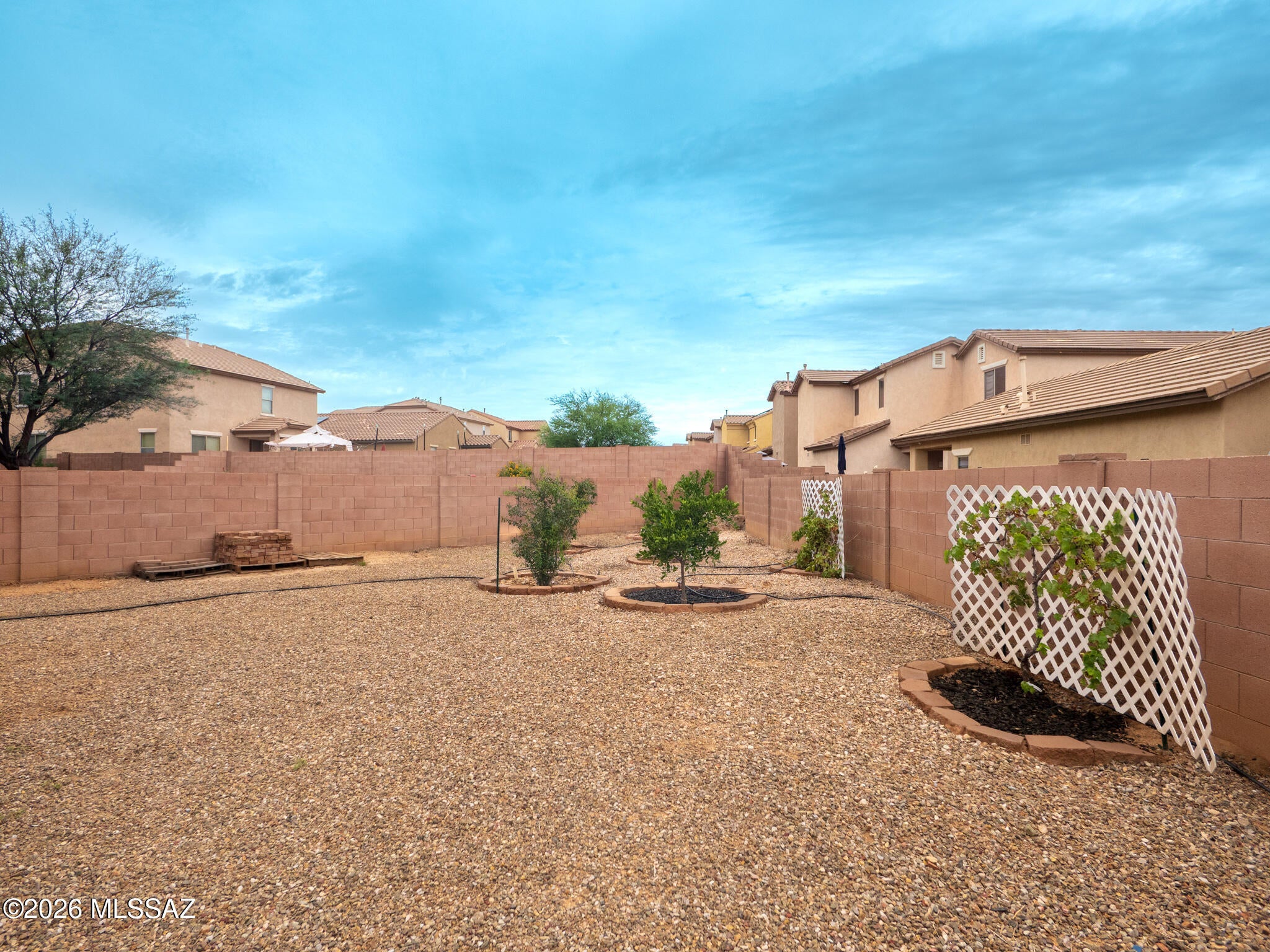 Presidios at Rancho Sahuarita (1-927) - Residential Lease
