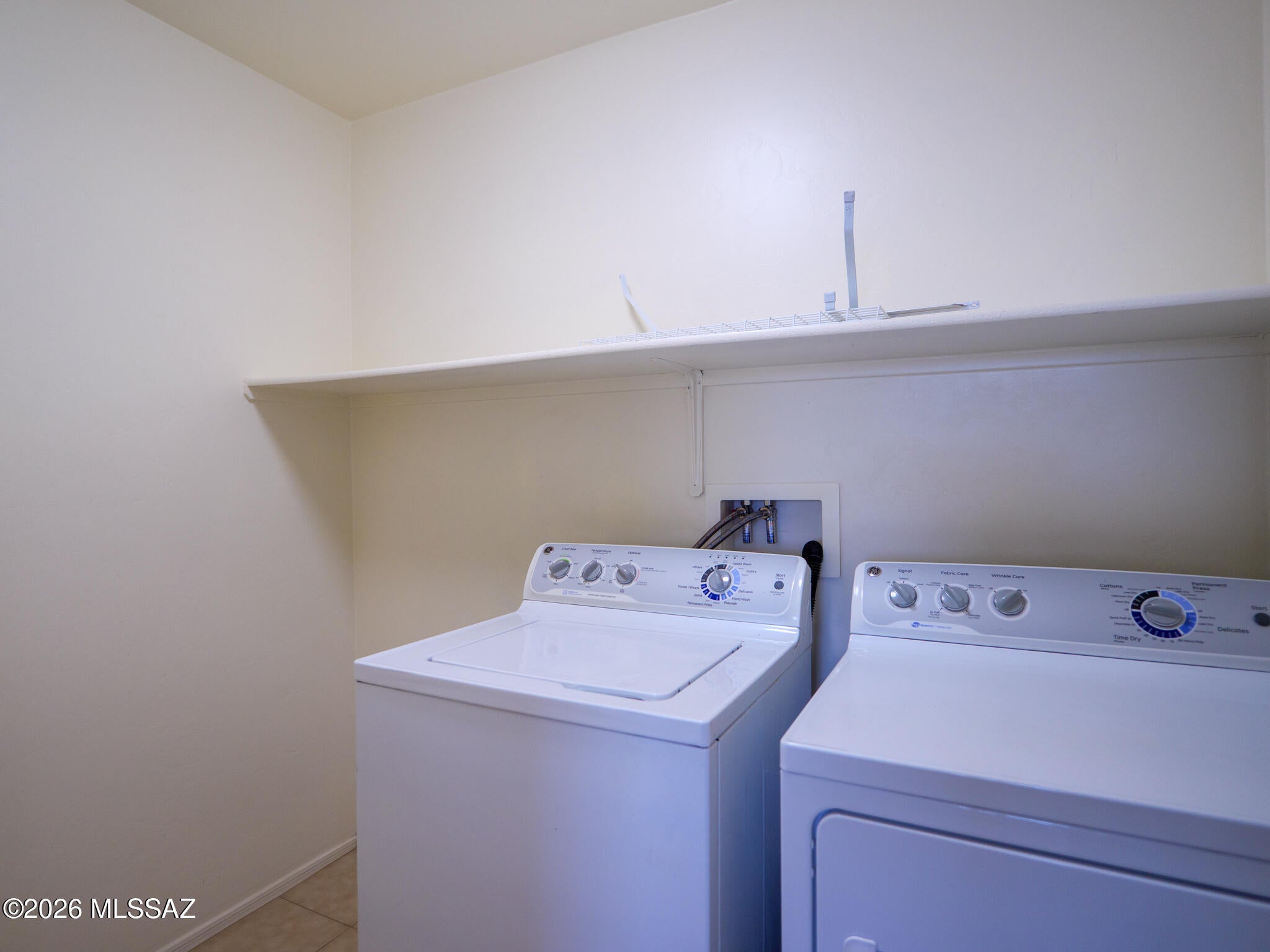 Presidios at Rancho Sahuarita (1-927) - Residential Lease
