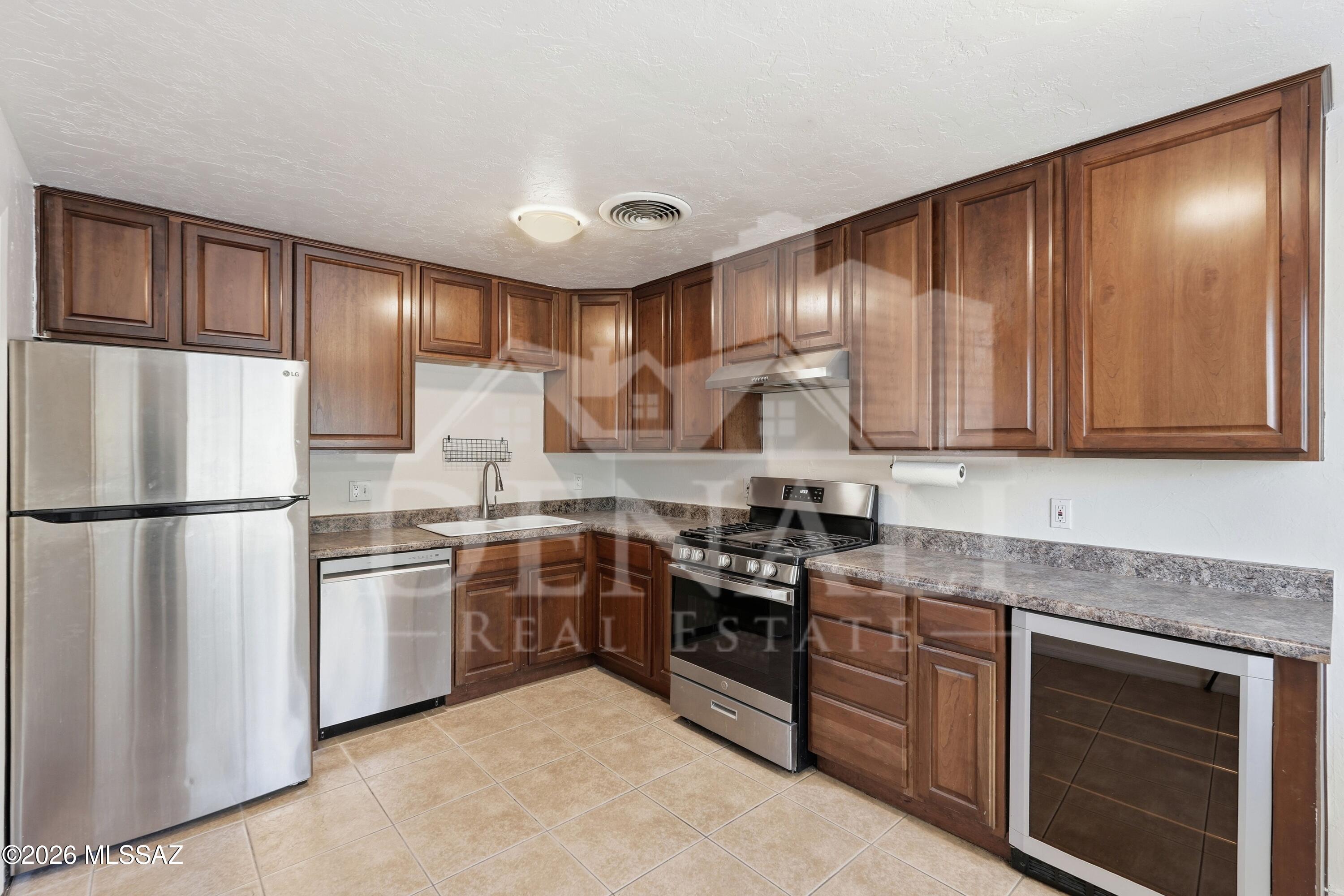 Amphitheater Acres Addn. - Residential Lease