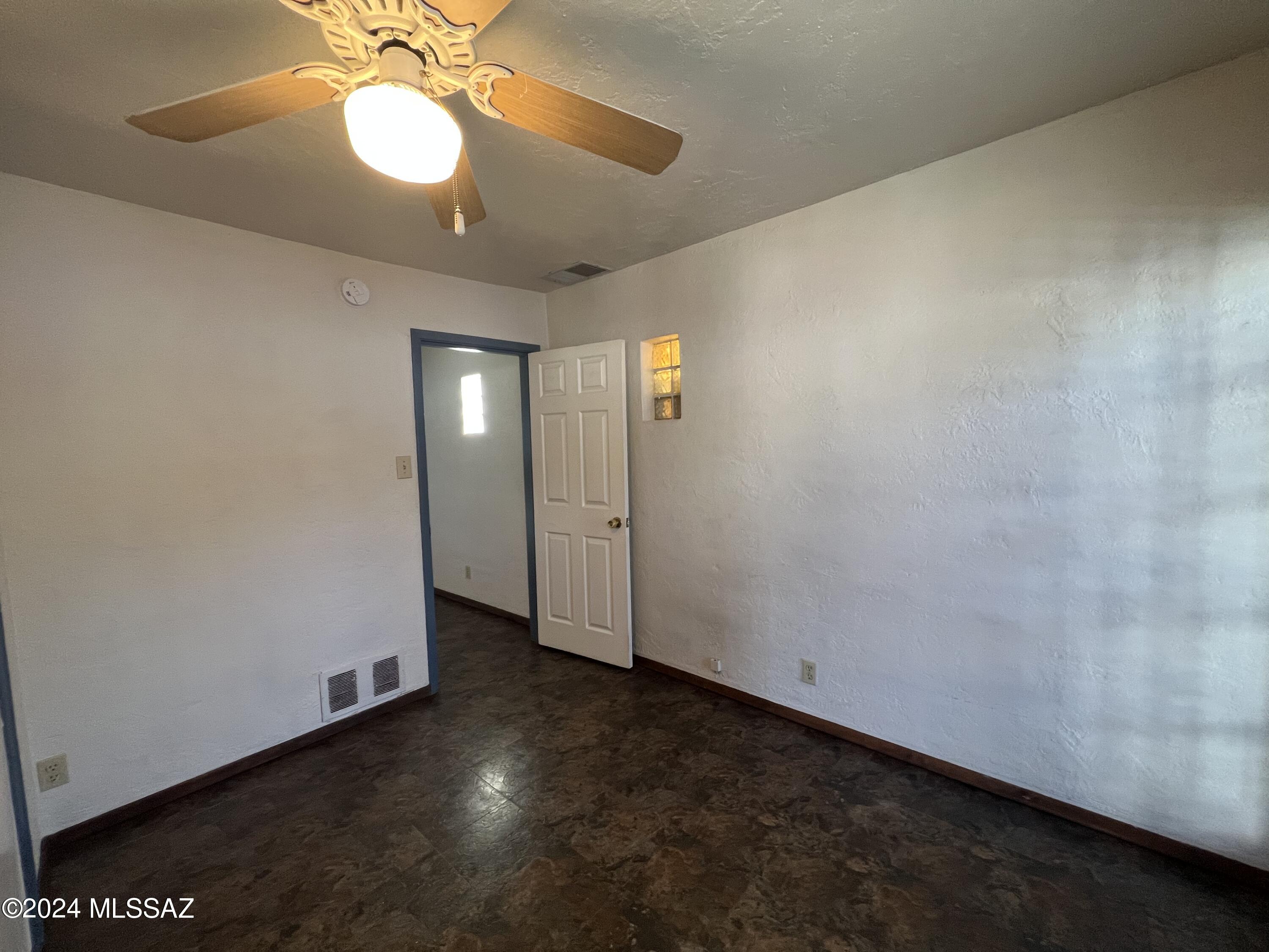 Samos Subdivision Amended - Residential Lease