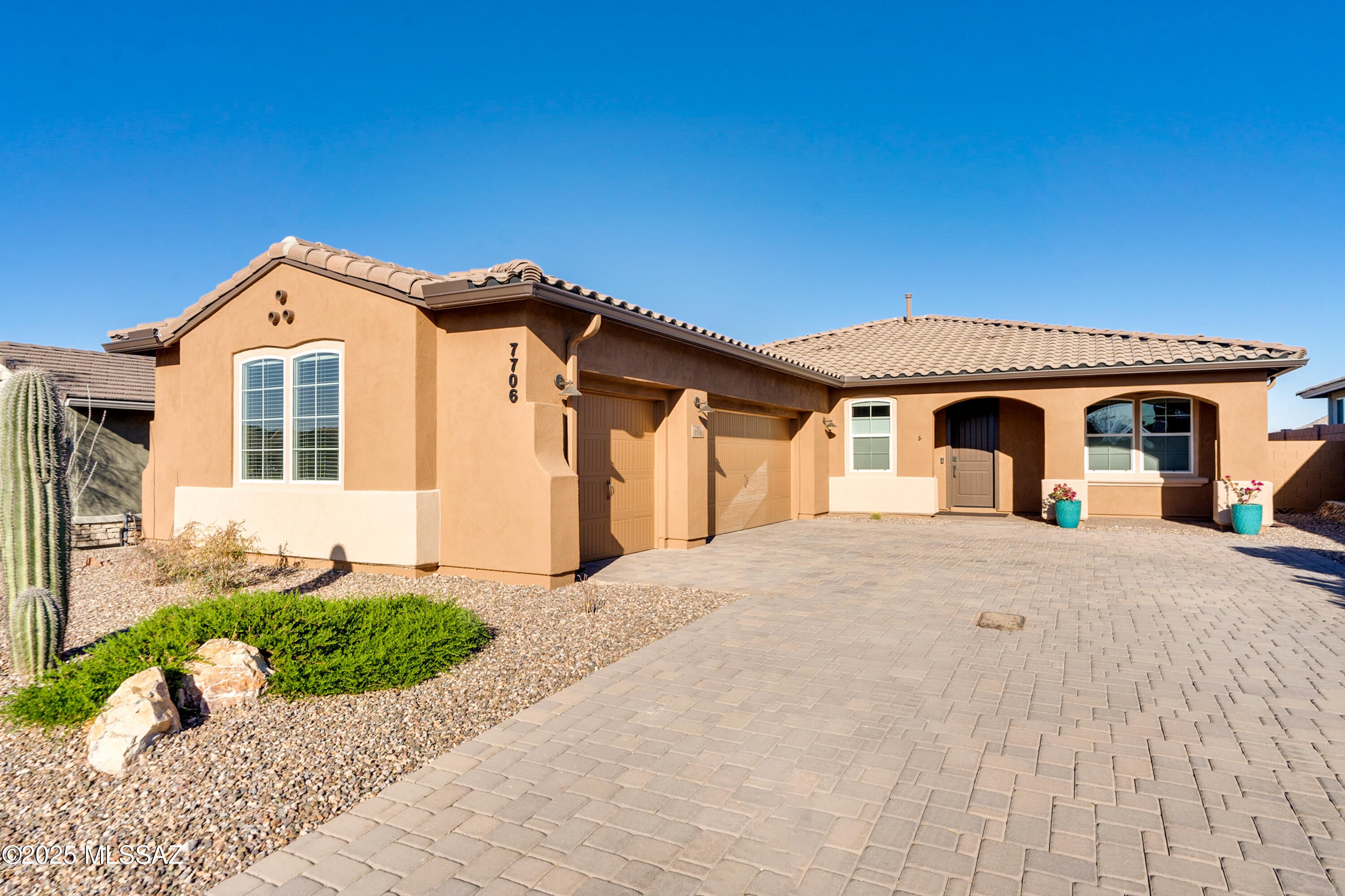 Blue Agave At Dove Mountain - Residential