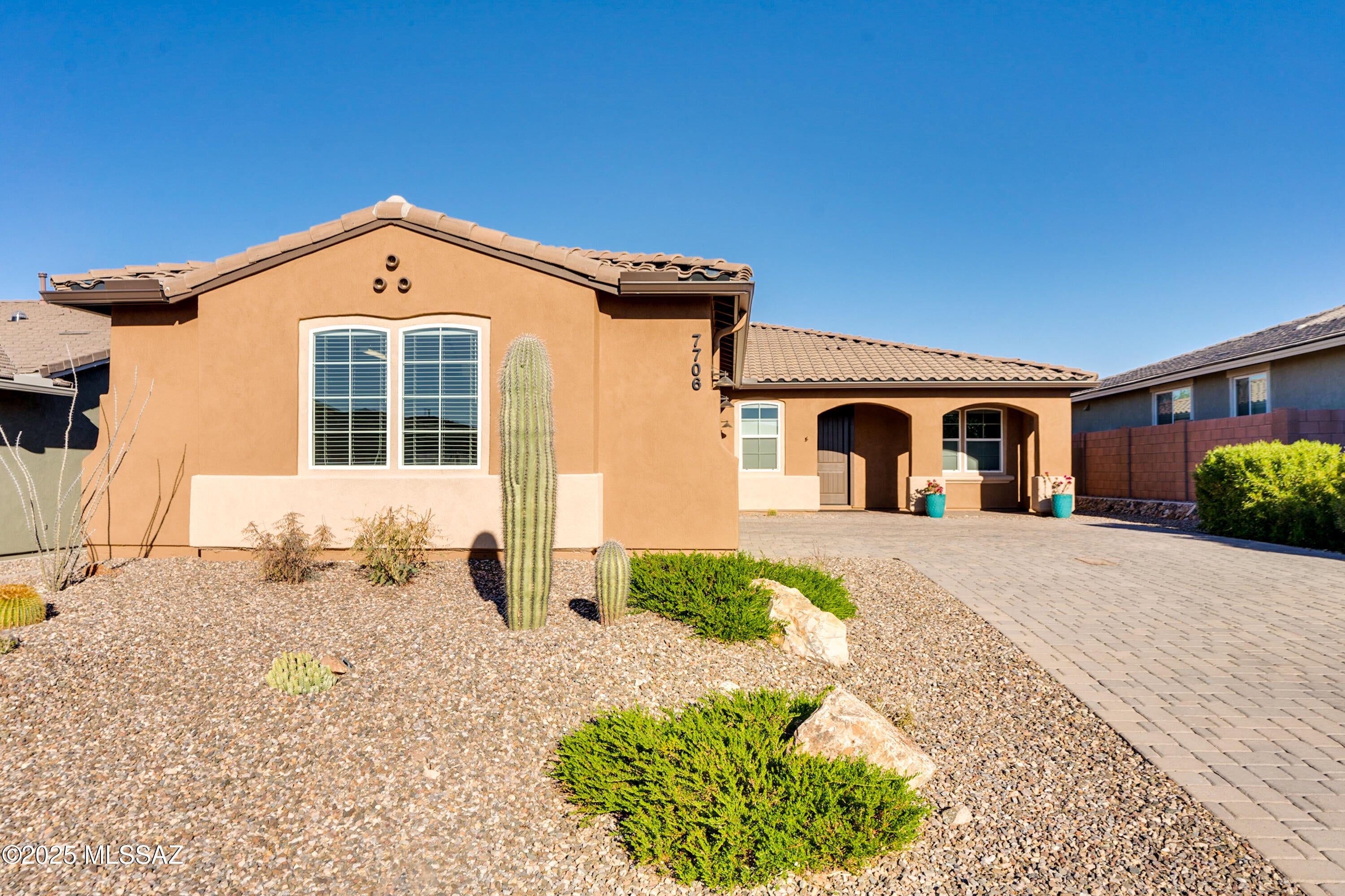 Blue Agave At Dove Mountain - Residential