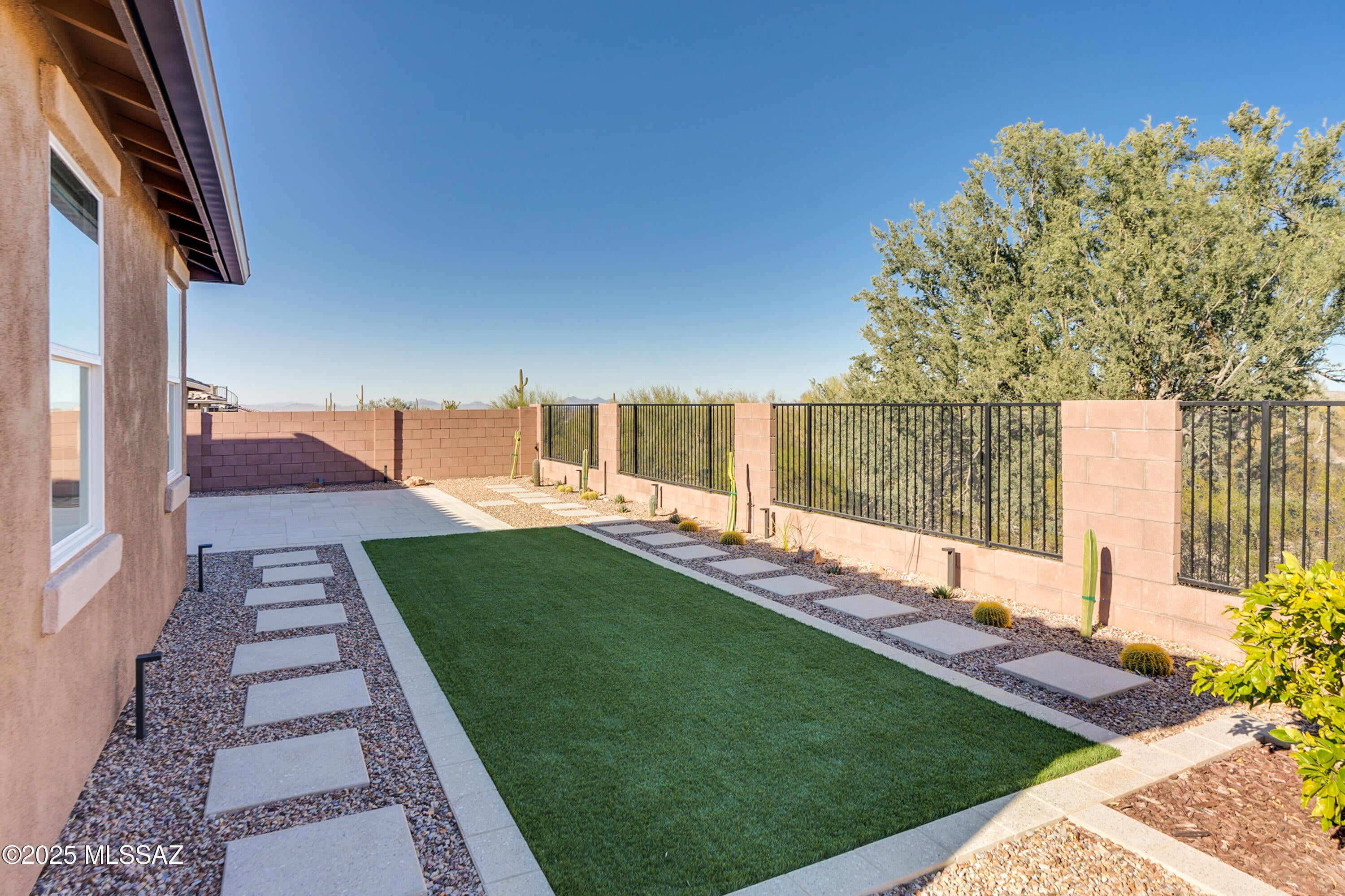 Blue Agave At Dove Mountain - Residential