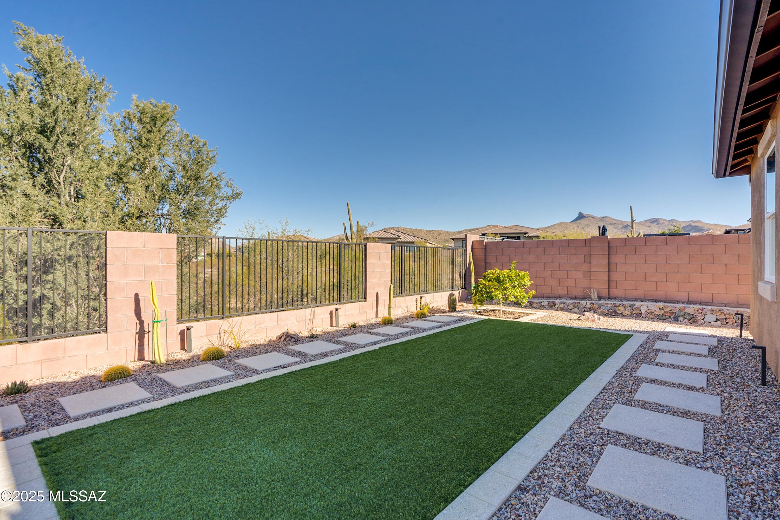 Blue Agave At Dove Mountain - Residential