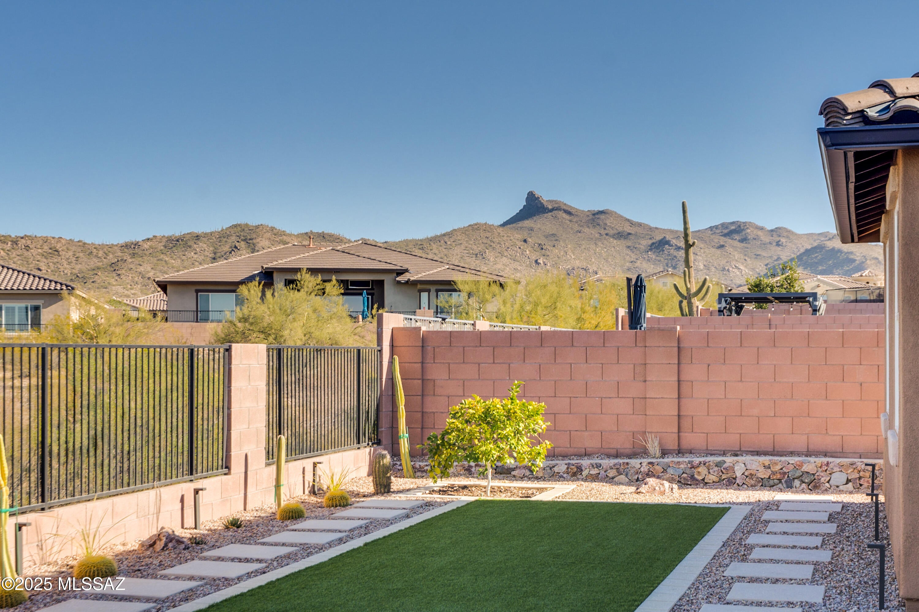 Blue Agave At Dove Mountain - Residential