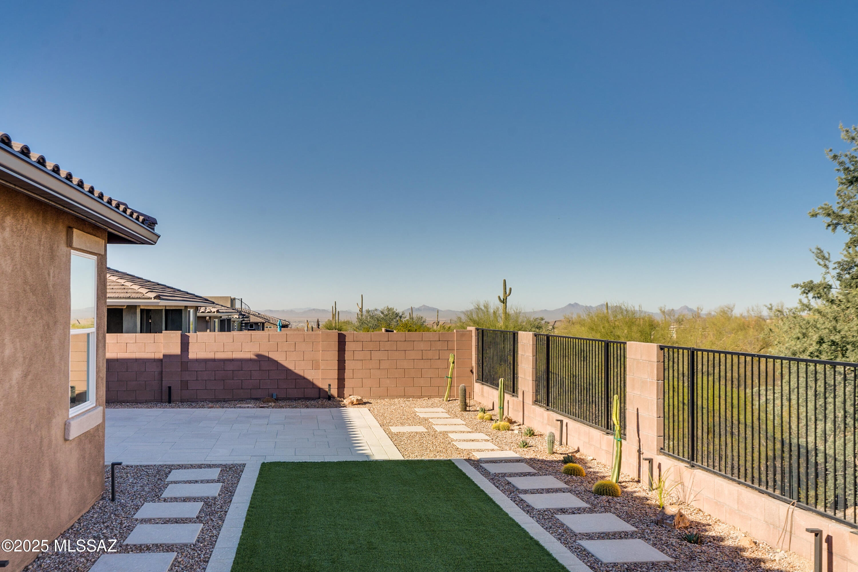 Blue Agave At Dove Mountain - Residential
