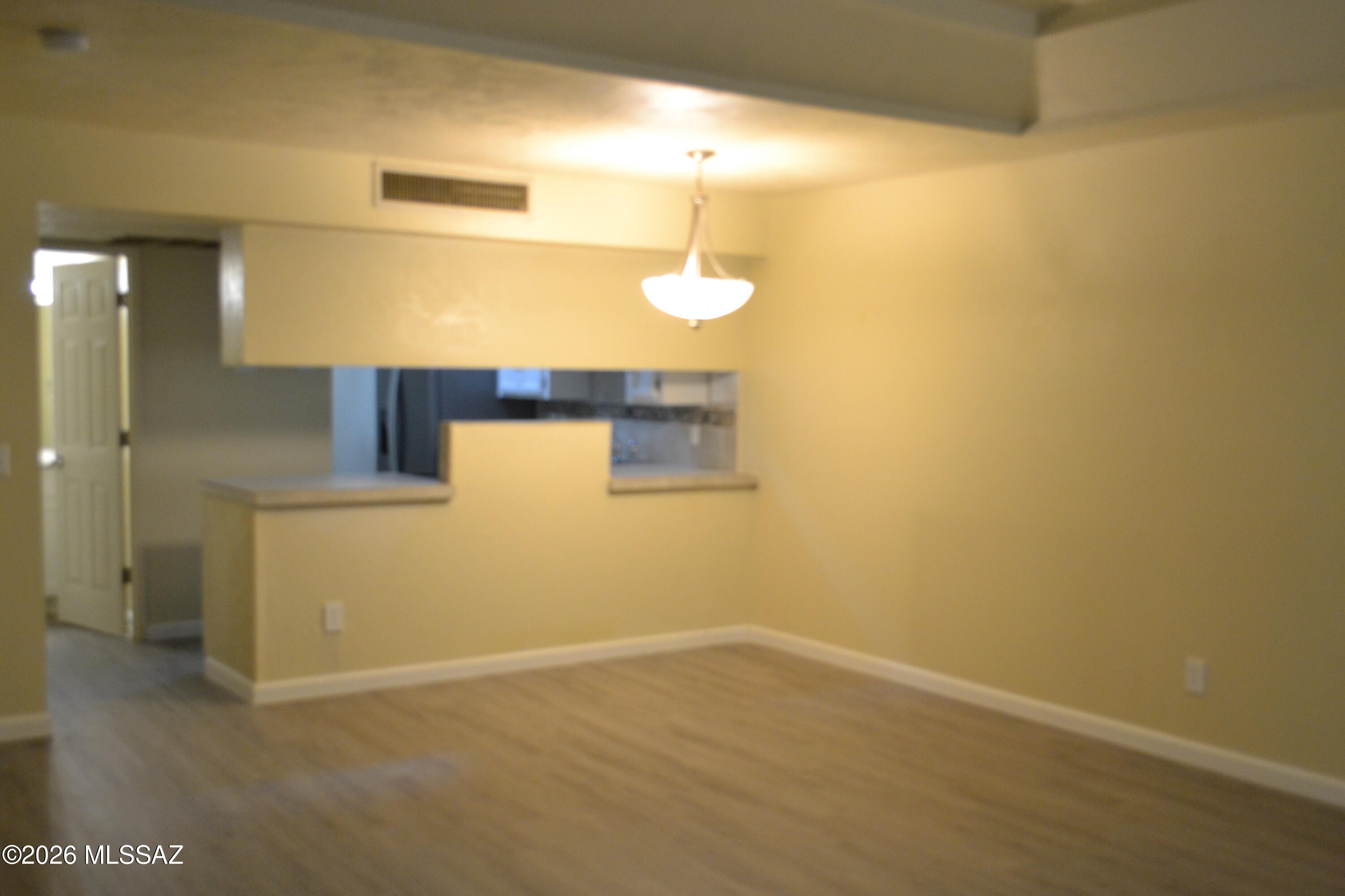 Casitas Real Condos. - Residential Lease