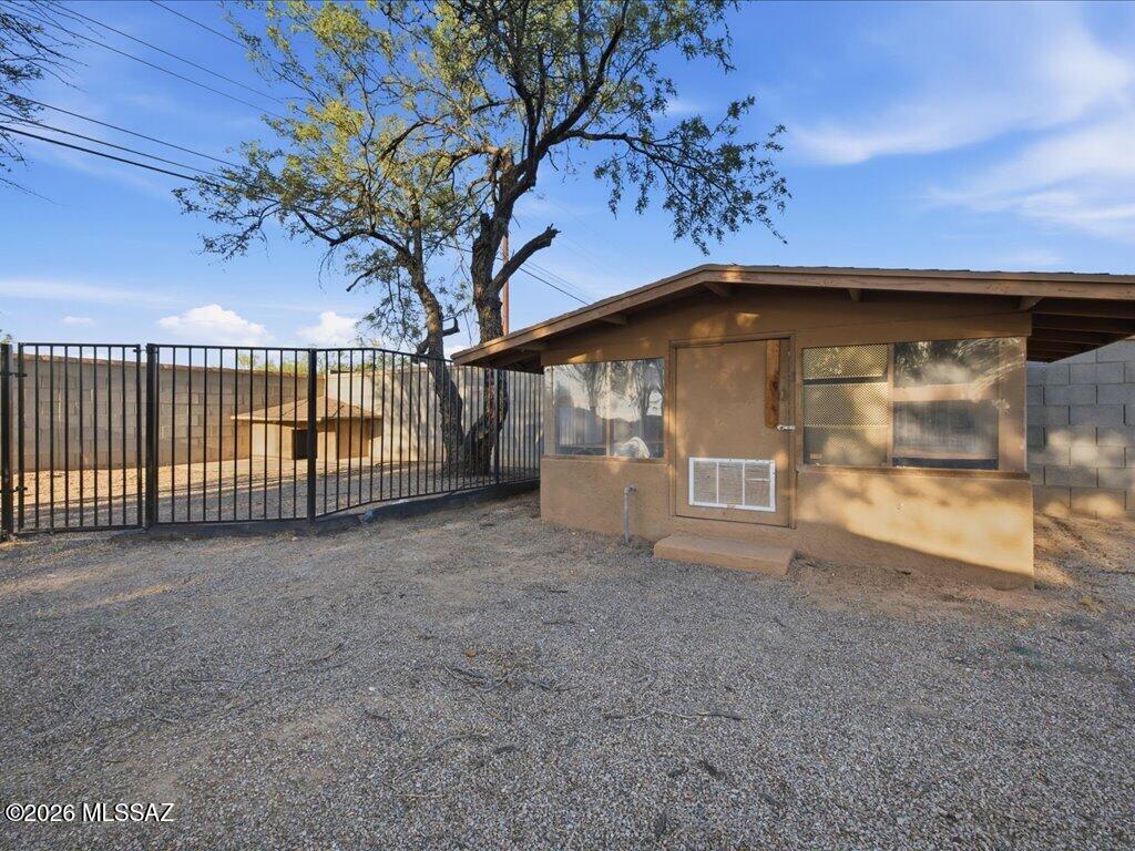 Rancho Feliz (153-352) - Residential