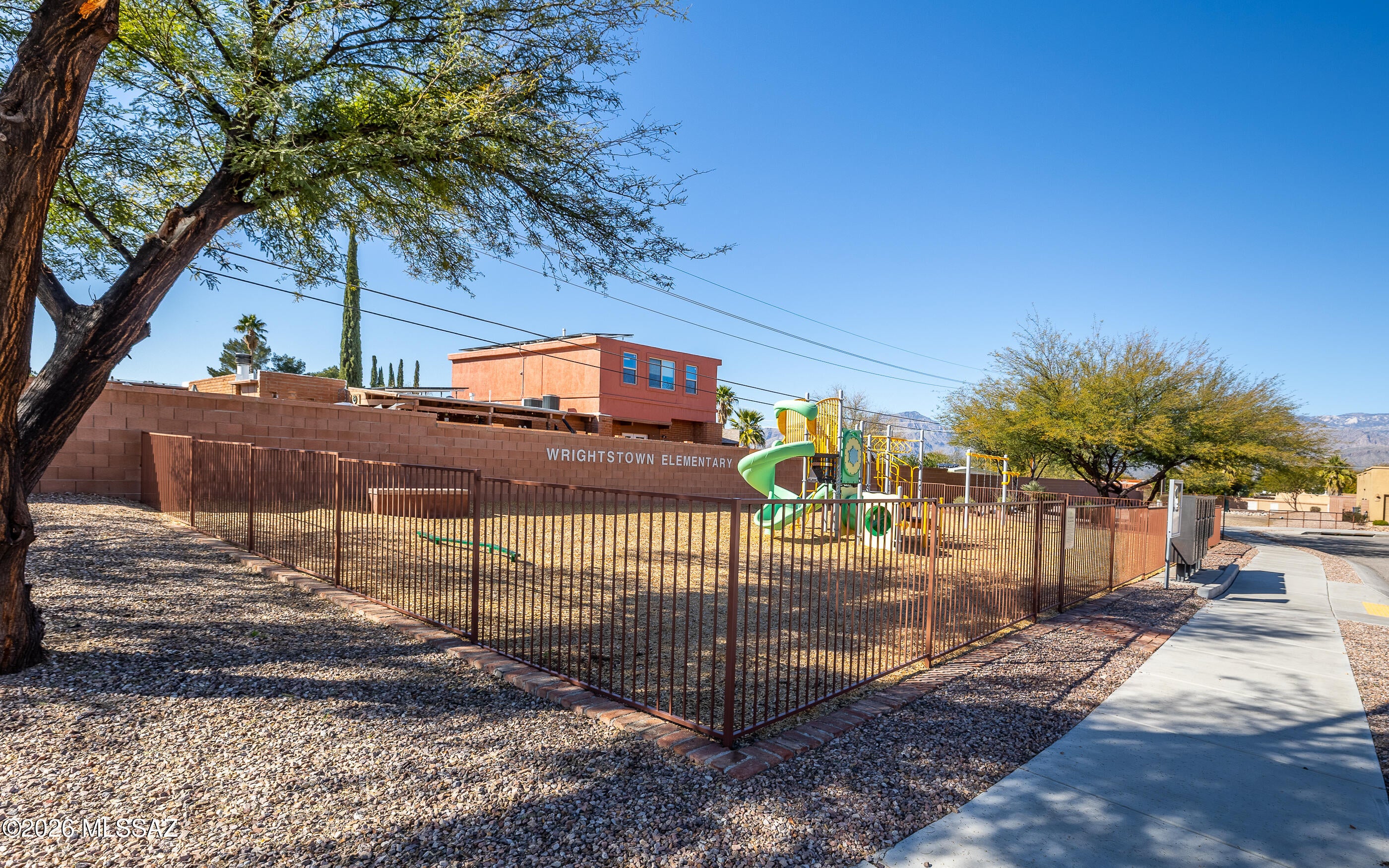 The Schoolyard SQ20152590529 - Residential
