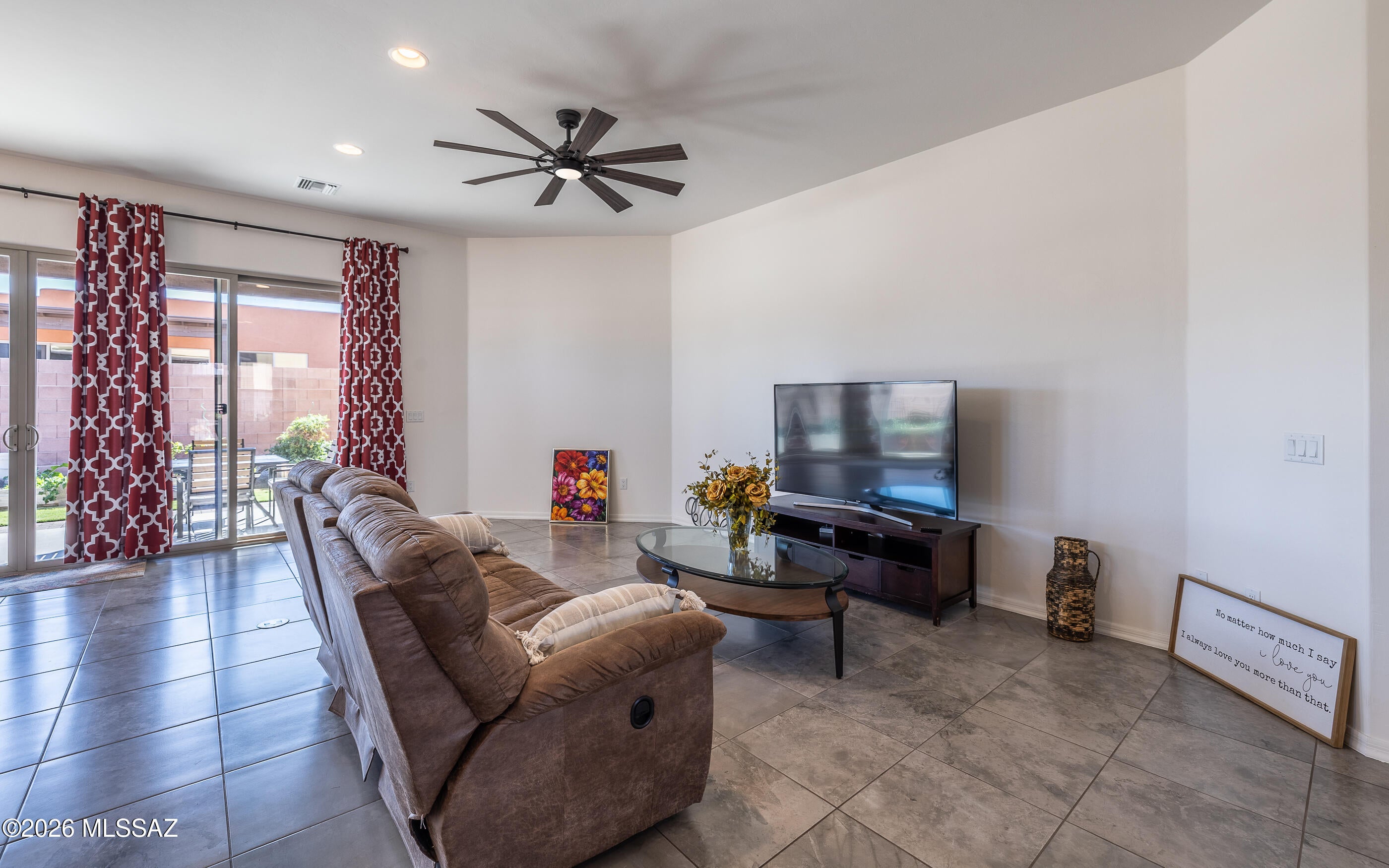 The Schoolyard SQ20152590529 - Residential