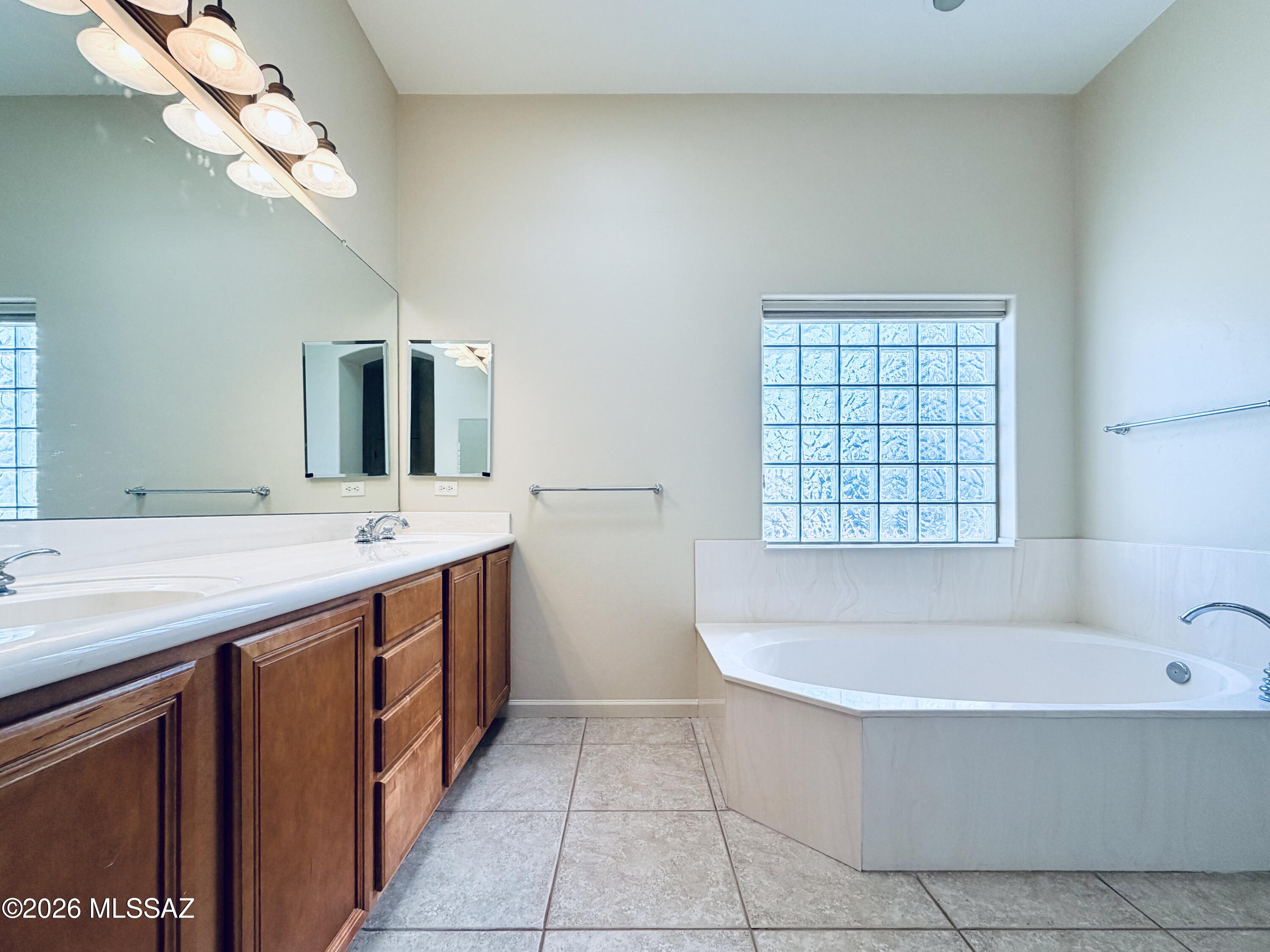 Village Five At the Villages Of La Paloma (1-71) - Residential Lease
