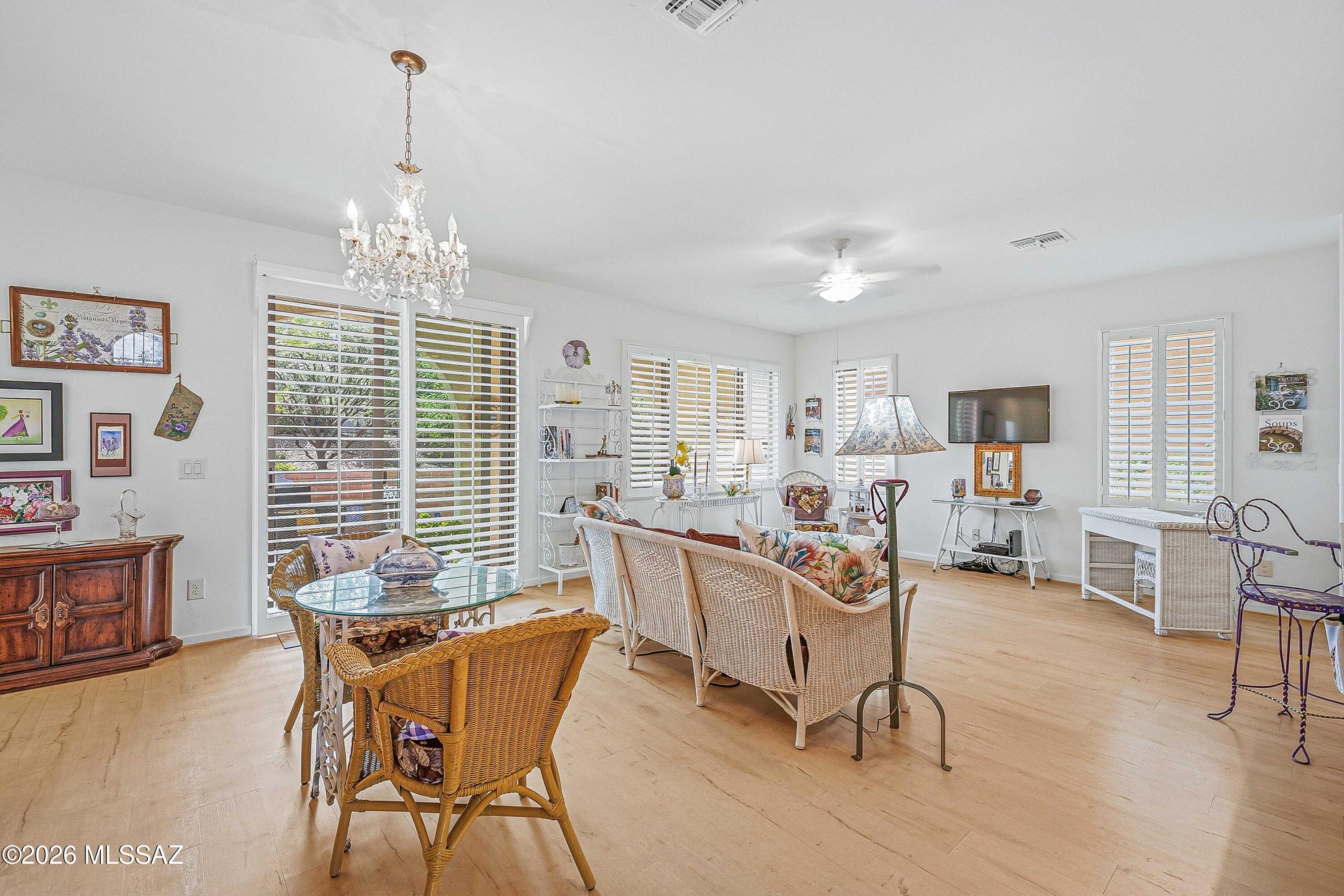 Quail Creek II Unit 33B SQ20161810746 - Residential