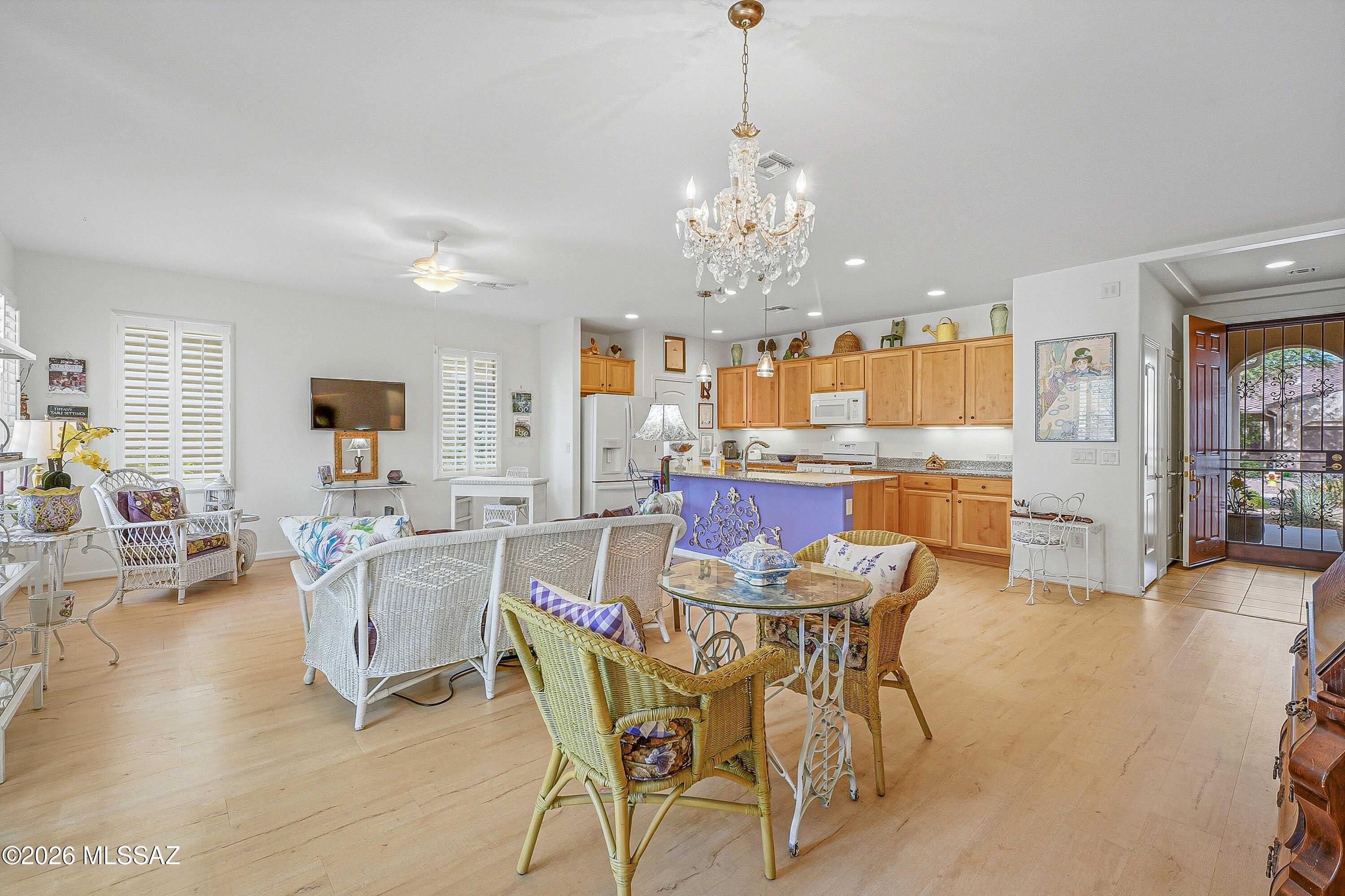 Quail Creek II Unit 33B SQ20161810746 - Residential