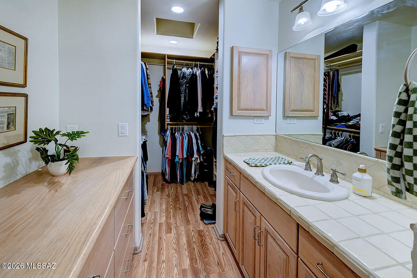 Country Club Vista (1-74) - Residential
