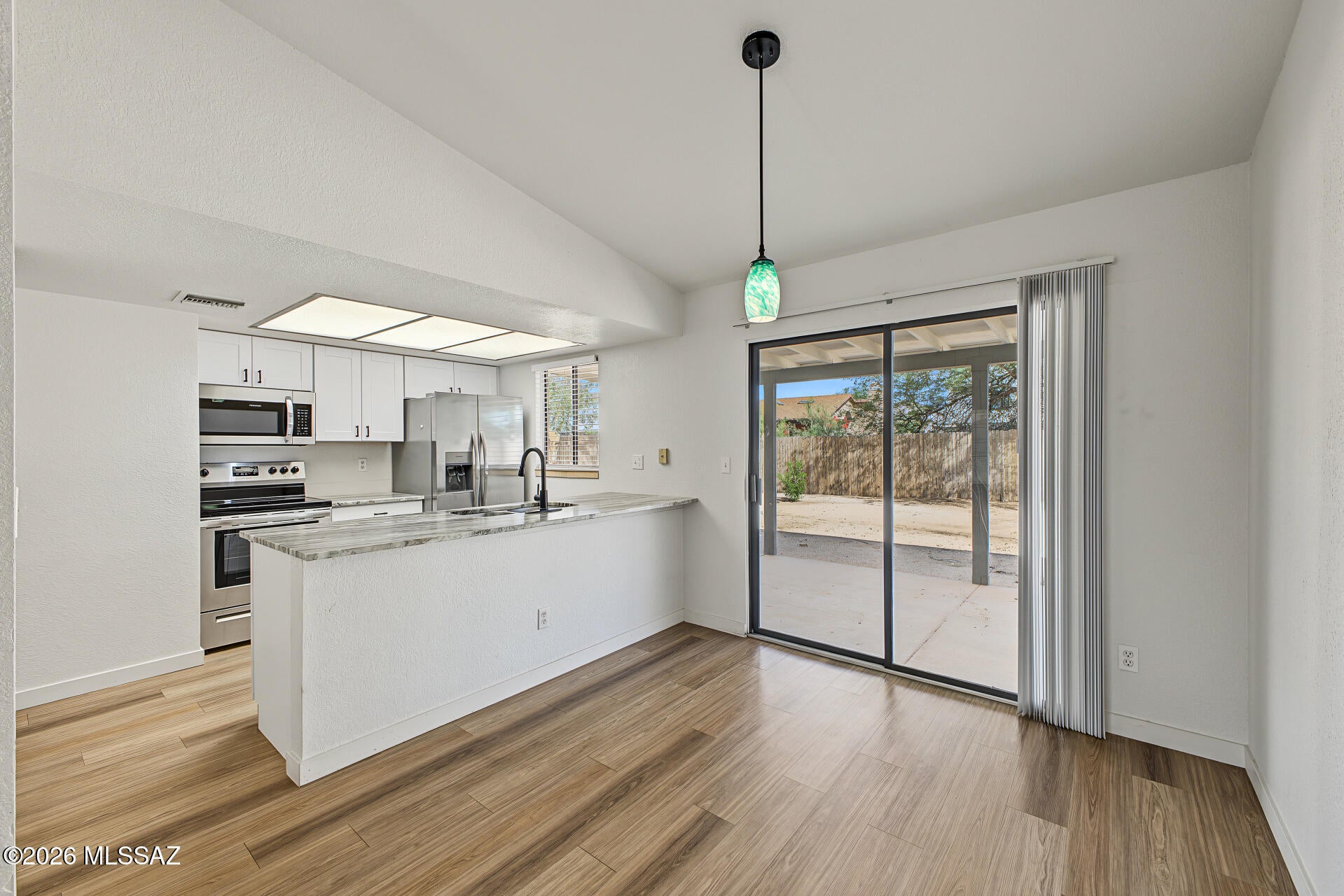 Country Hollow (1-39) - Residential