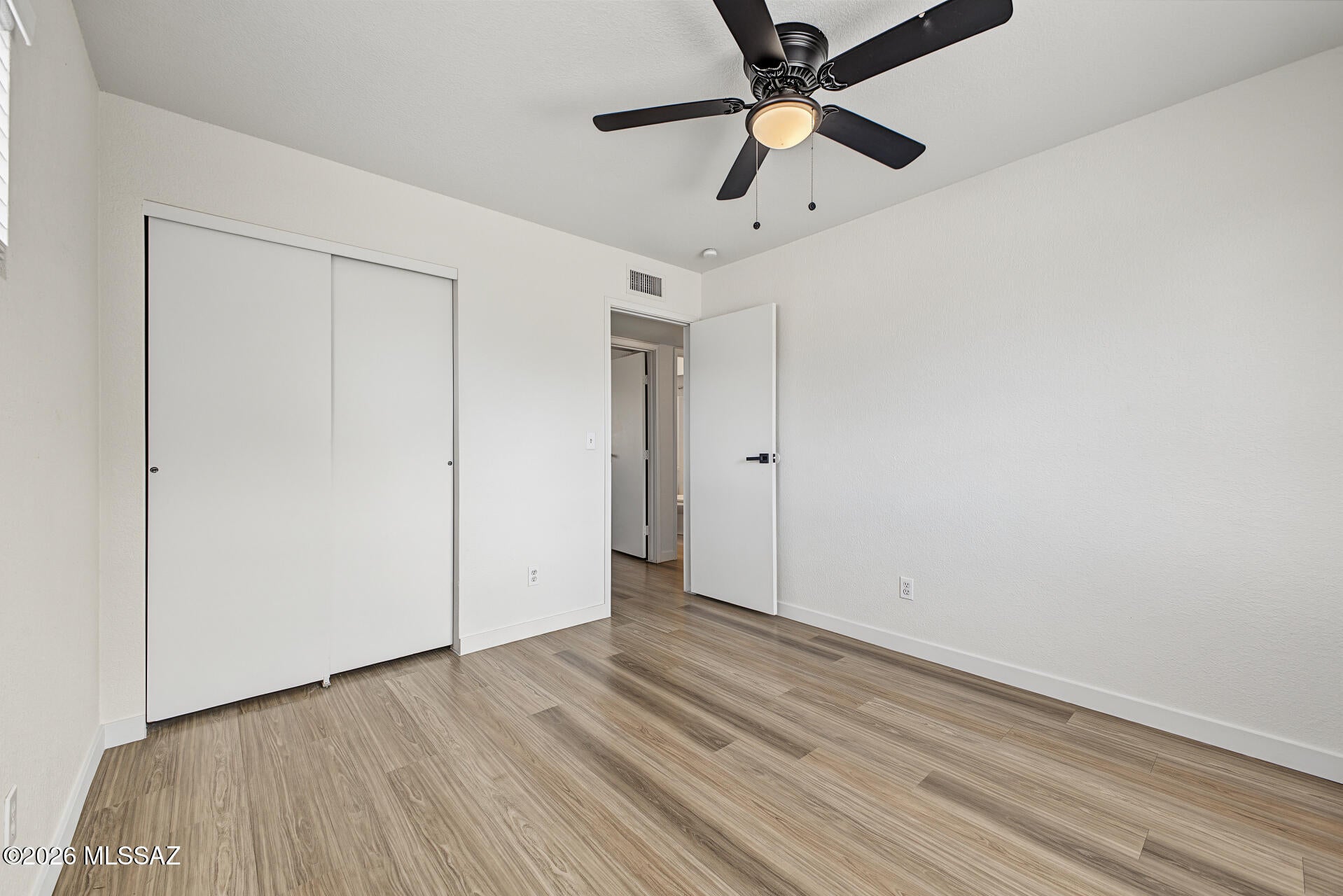 Country Hollow (1-39) - Residential