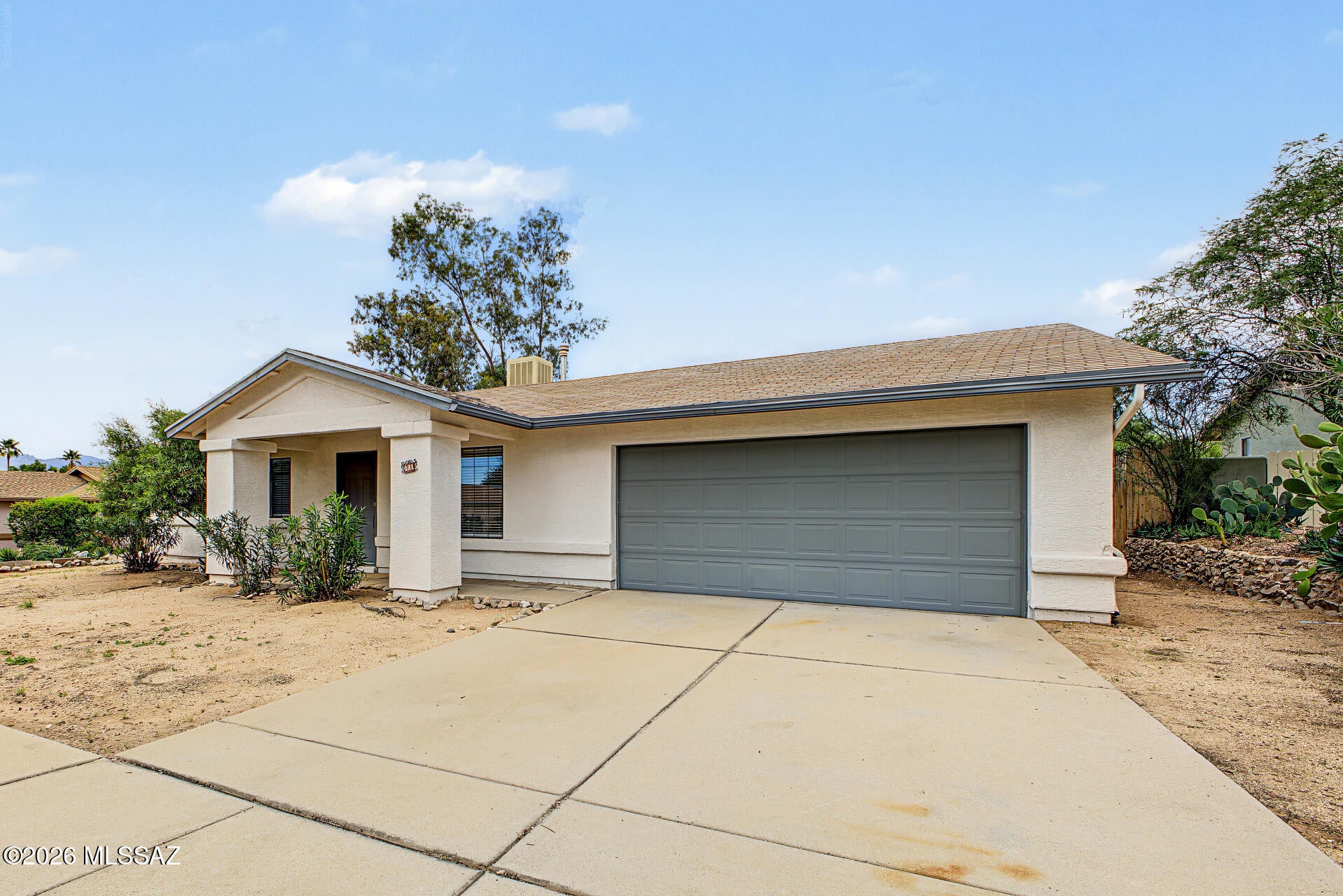 Country Hollow (1-39) - Residential